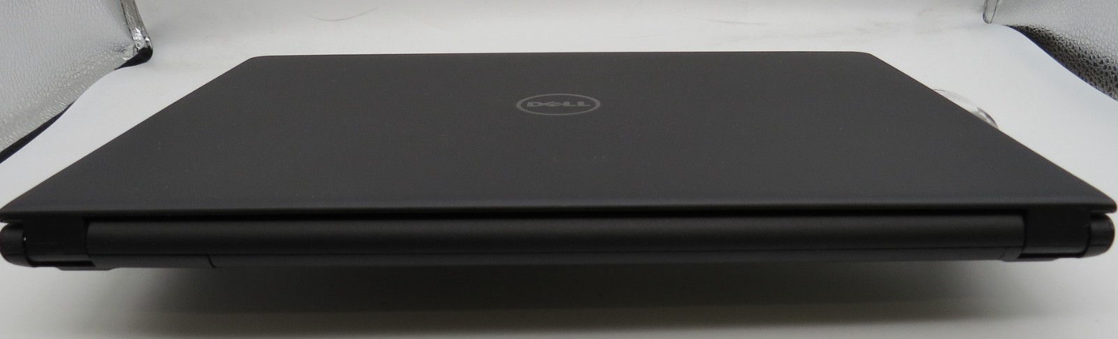 Dell Inspiron 15 3567-15.6″-i3-7130U@2.7GHz-8GB DDR4 RAM-NO STRG-NO OS **READ**