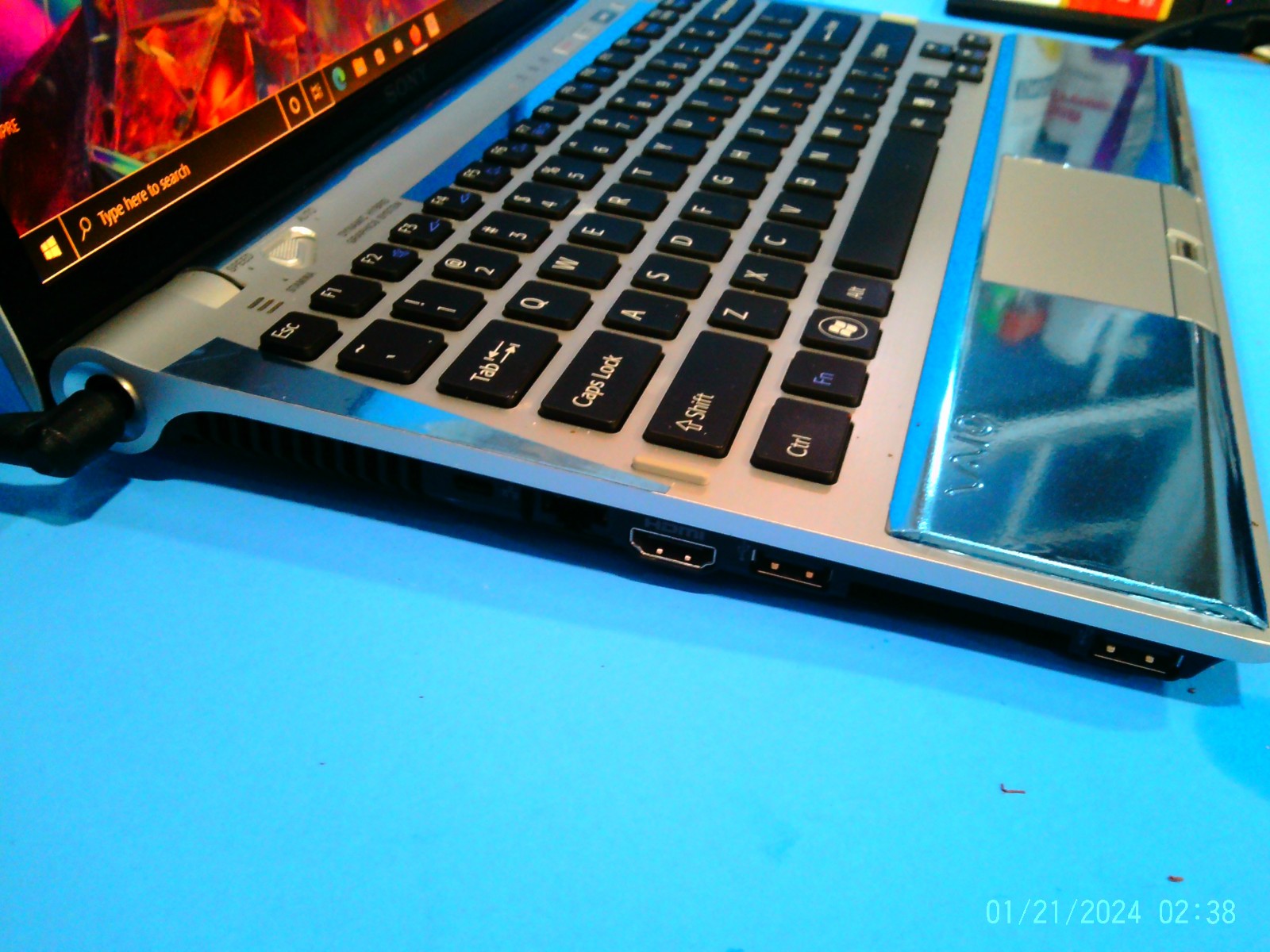 Sony Vaio WATHET BLUE vpcz112gx,i5 2.4-2.93ghz,128-250gbssd,16gb,13.3″hd