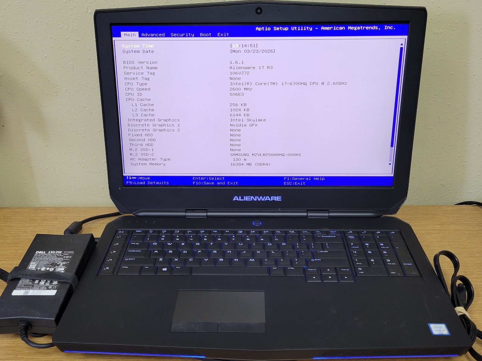 Alienware 17 R3 i7-6700HQ 2.60GHz 16GB 256GB NVMe GTX 980M 4K No OS/HDD