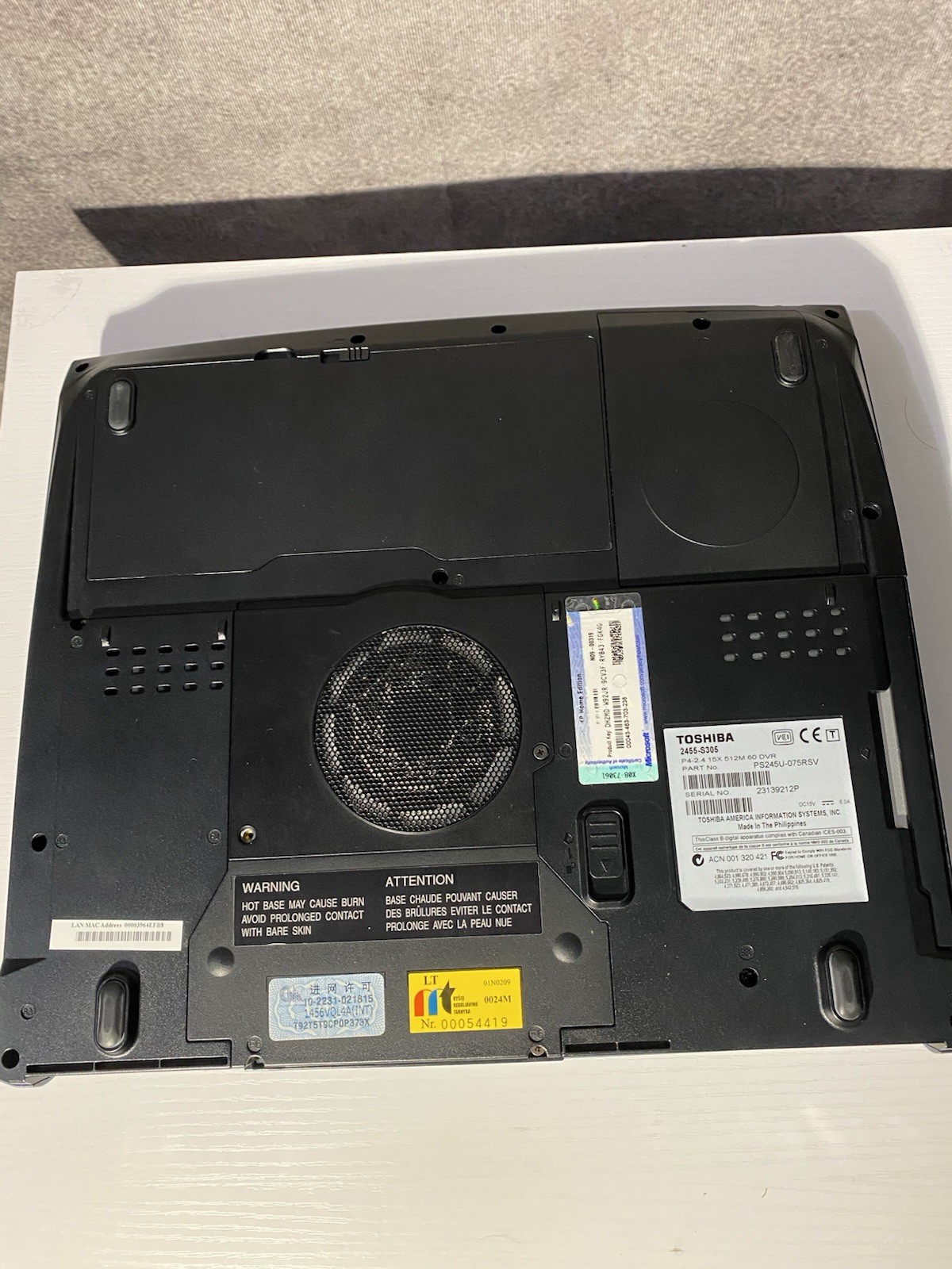 Toshiba Satellite 2455-S305 Retro Laptop Bundle POWERS ON – No HDD Manuals CD