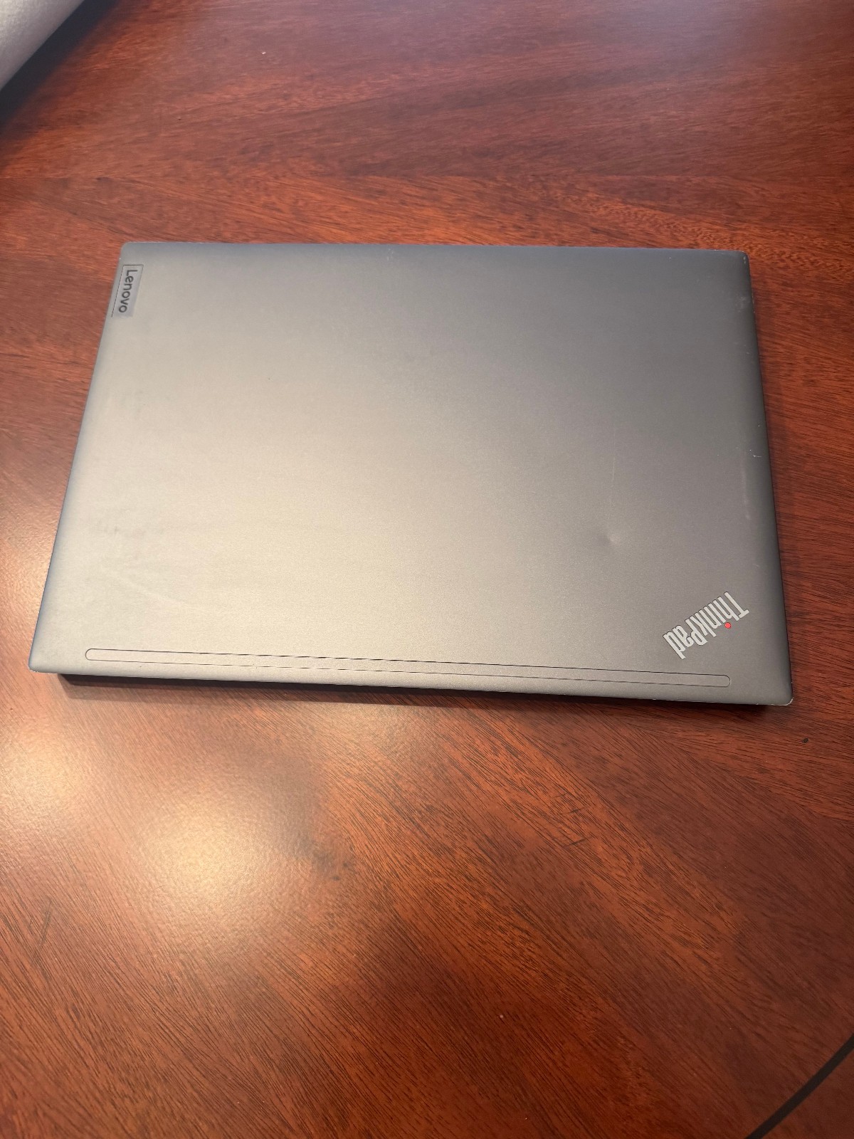Lenovo Thinkpad T14s Gen3 8gb ram 256GB drive. Ryzen 5 Pro 6650U