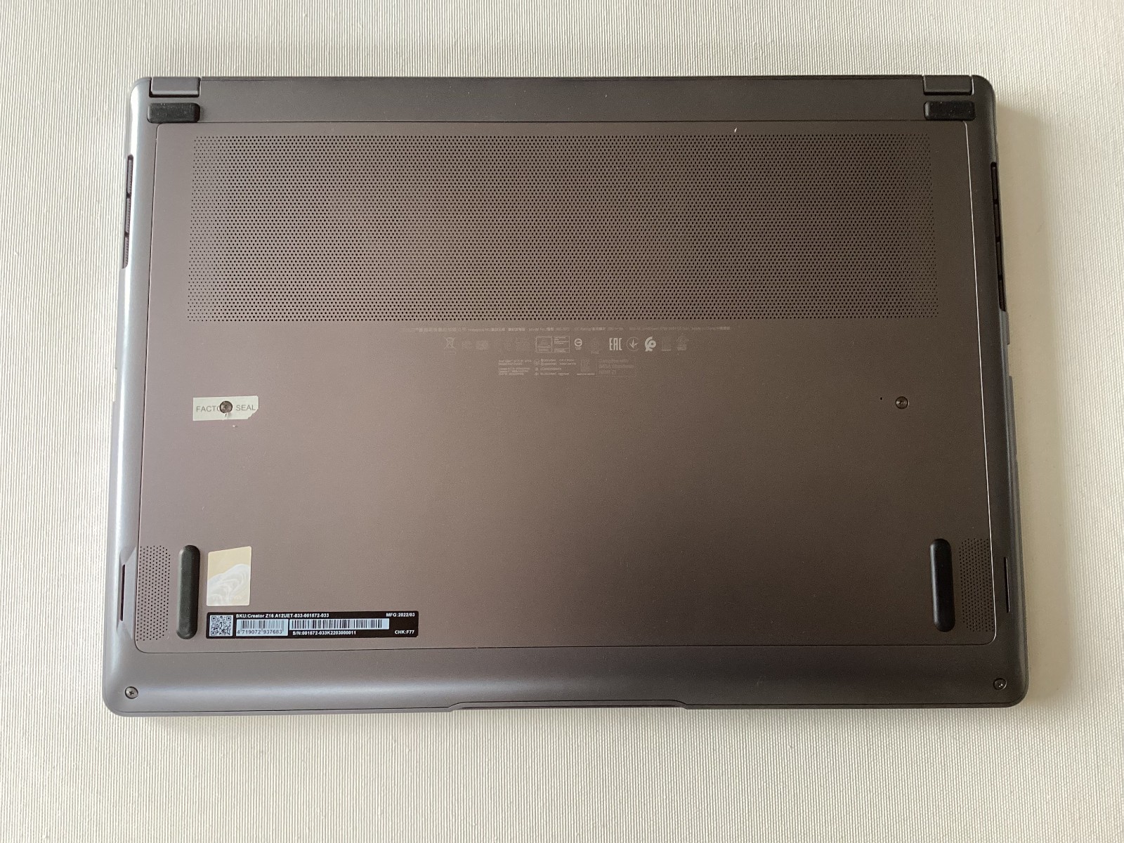 MSI Creator Z16 A12UET-033,| 16 inch, No Touch, i7-12700H, RTX3060 | 16/1TB SSD