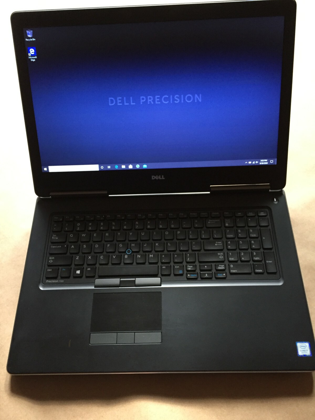 Dell Precision 7720 17.3″ i7-7700HQ HD+ Quadro M1200 32GB 256 SSD Win 10 Pro