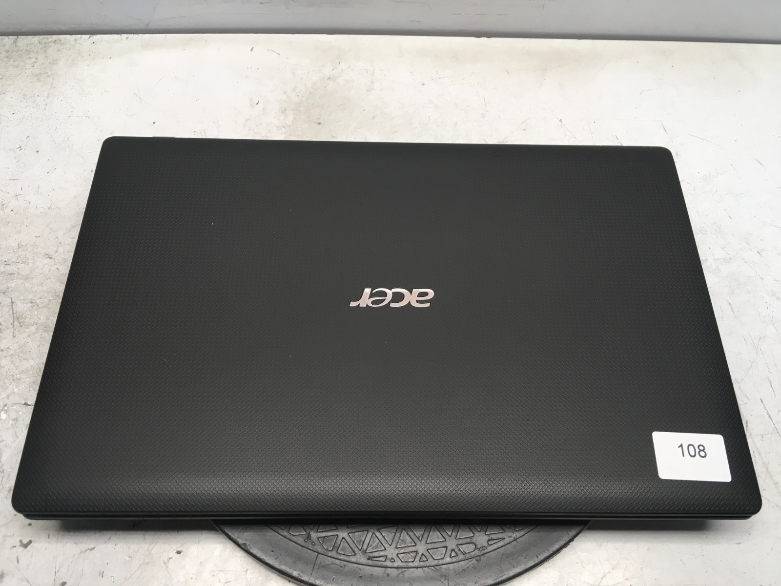 Acer Aspire 5750-6634 Intel i5-2430M 2.4GHz 4 GB NO HDD
