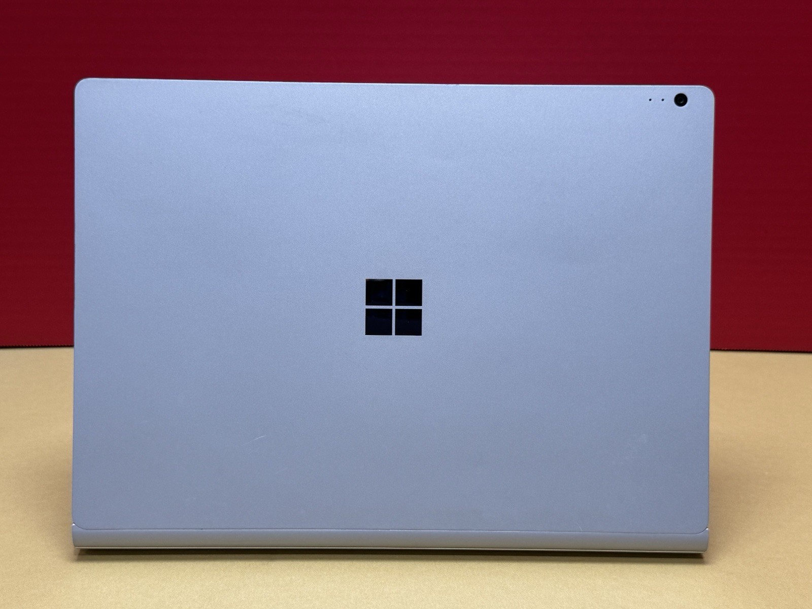 Microsoft Surface Book 2 13.5” i5 8350U 1.7GHz 8GB RAM 256GB 2 In 1 Laptop