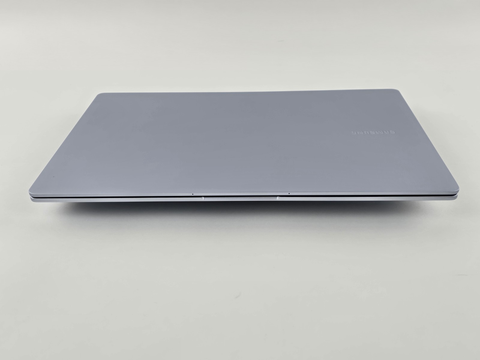 Samsung Galaxy Book4 Edge 15.6″ FHD Laptop Snapdragon X Plus 16GB RAM 512GB SSD