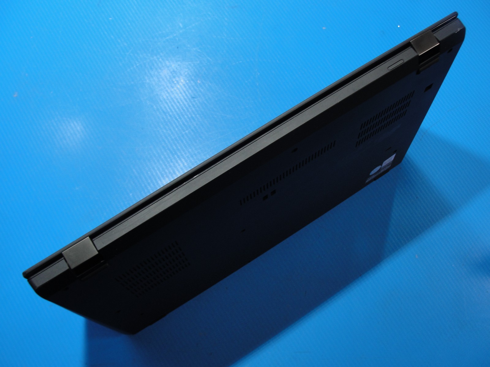 Lenovo ThinkPad E15 Gen 1 15.6” FHD Intel Core i7-10510U 1.8GHz 16GB 256GB SSD