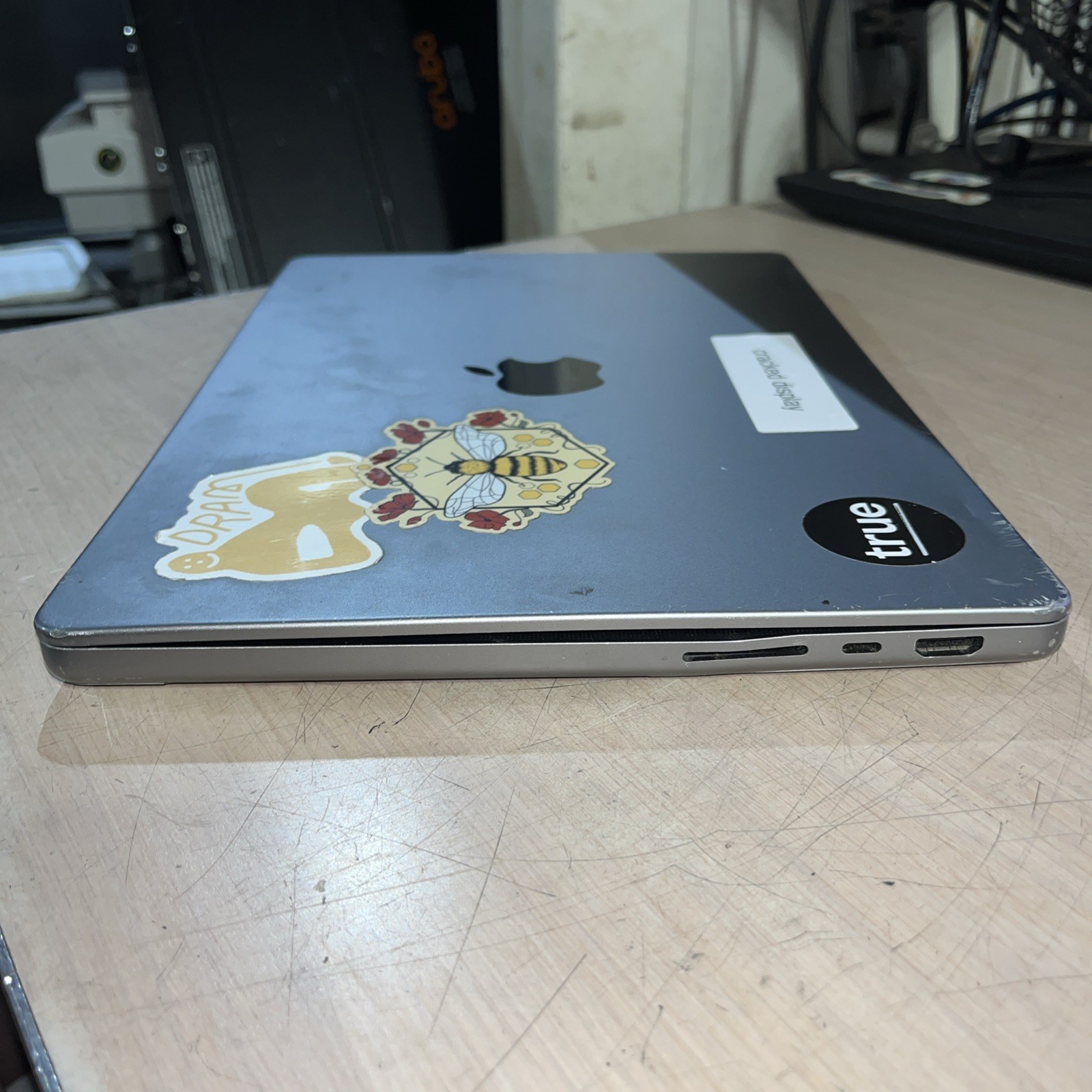 APPLE MACBOOK PRO “M1″ 8 CPU/14 GPU 14” 3.2GHZ 16GB RAM 512SSD