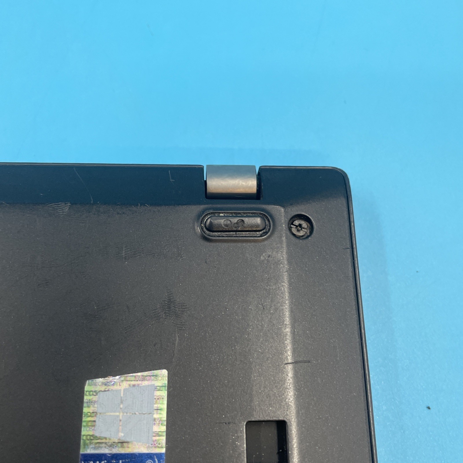 (LOT OF 9) Lenovo ThinkPads | i7 8th Gen | 8/16GB RAM | ** READ BELOW ** | NO OS