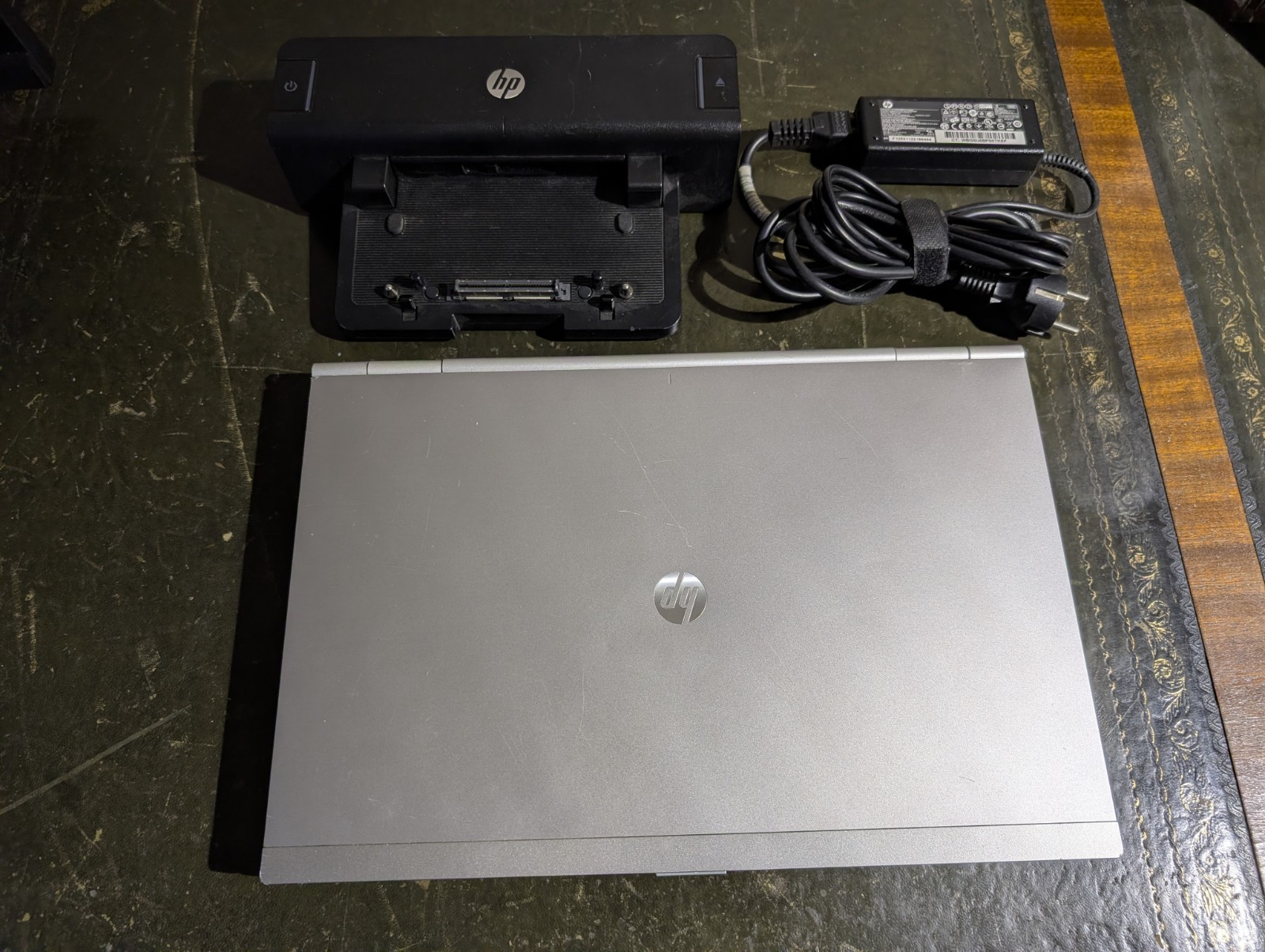 HP Elitebook 8570p intel Core i5 vPro 2.8Ghz, 8GB RAM, 128GB SSD, Win 10, DOCK