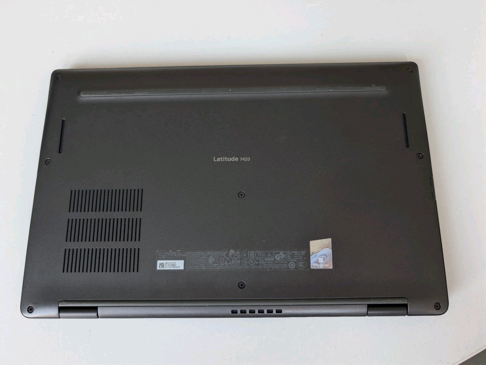 Dell Latitude 7420 14″ (Intel Core i7 11th Gen., 1.2GHz, 16GB RAM, 512GB SSD)…