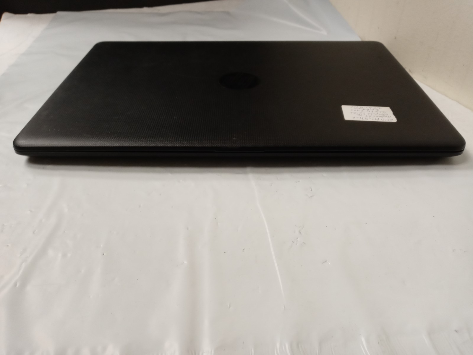 HP 15-BW017cl AMD A12-9720P 2.70GHZ Radeon R7, 12 | 12GB RAM | 256GB SSD| NO OS