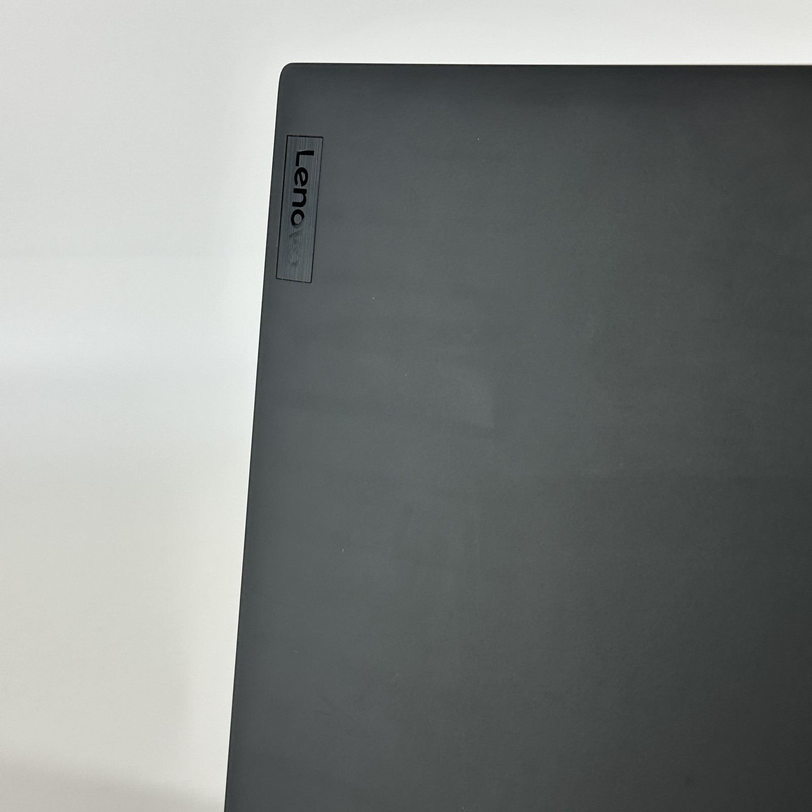 Lenovo ThinkPad X1 Carbon Gen 10 14 FHD+ TOUCH 2.1 GHz i7-1260P 16GB 512GB SSD