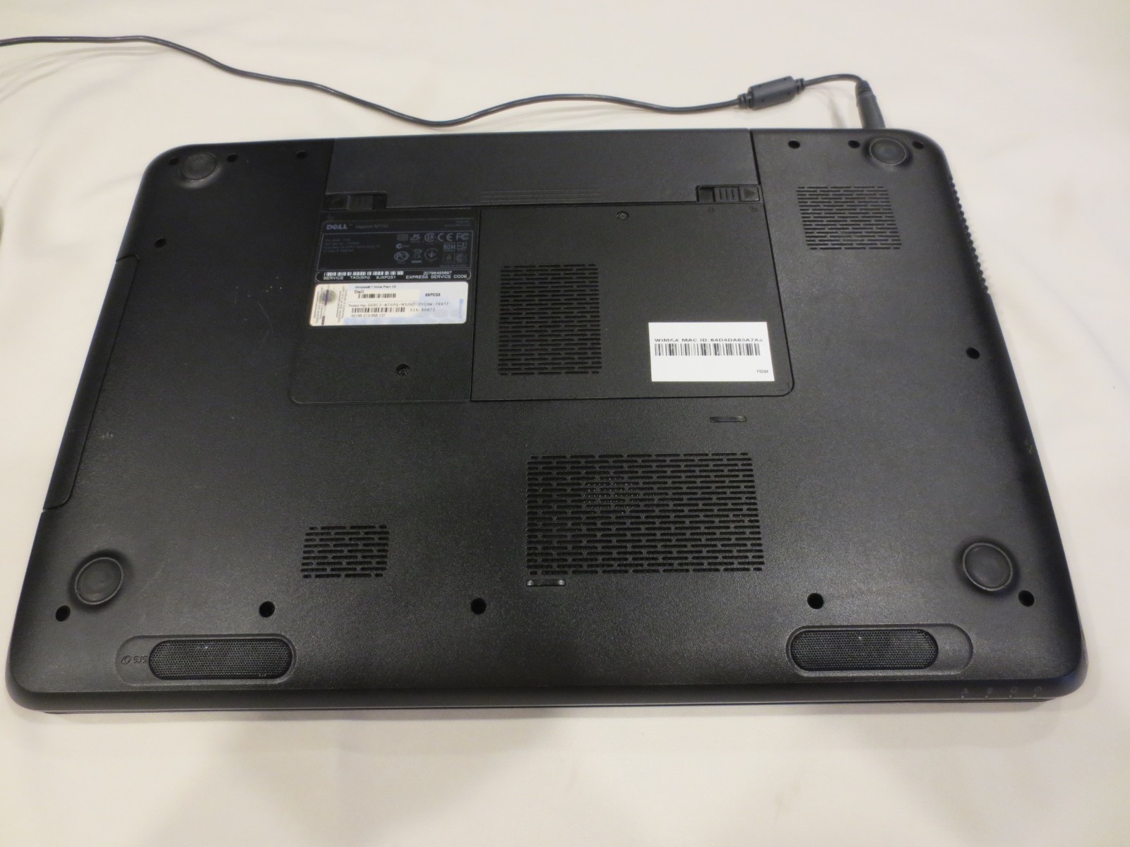 Dell Inspiron N7110 17″ Laptop Intel i7-2670 1TB HD 8GB Ram 2.2GH DVD RW Win 10