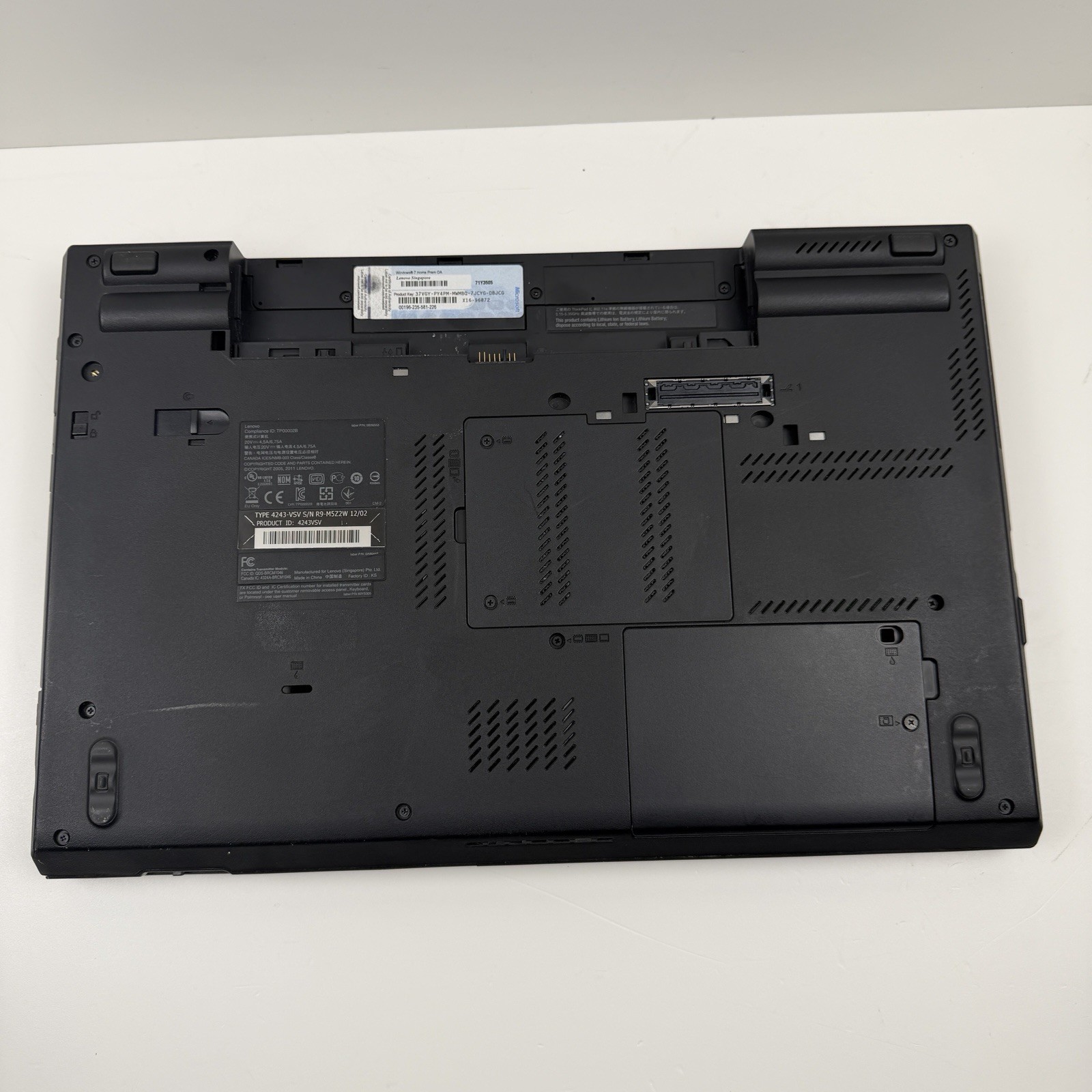 Lenovo ThinkPad T520 Intel i7-2640M 8GB No HDD No OS No Battery/Charger|ELP104