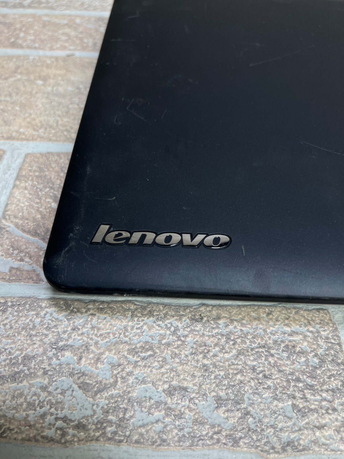 Lenovo ThinkPad Edge E545 AMD A6-5350M 2.90GHz 4GB RAM 15.6″ Untested