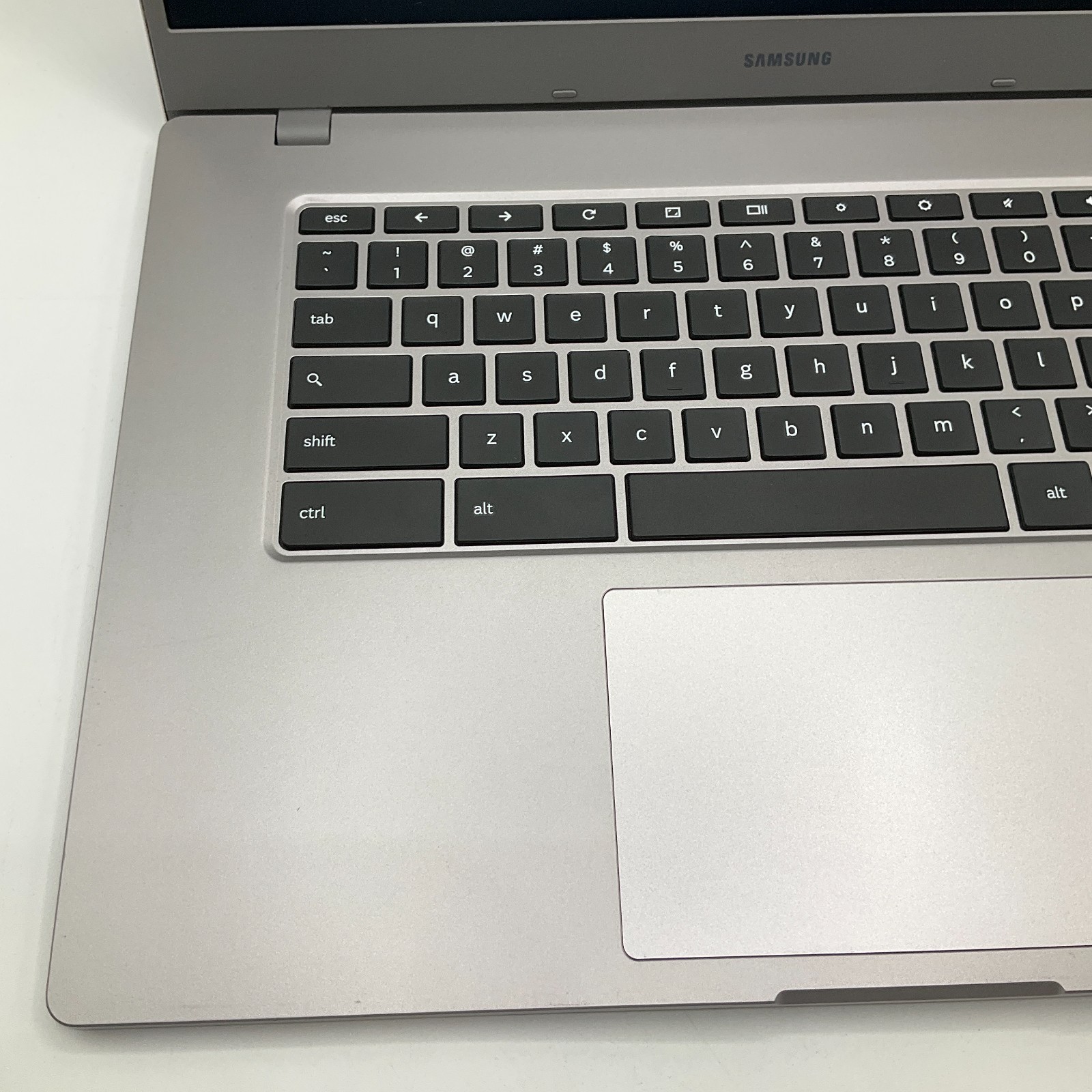 Samsung Chromebook XE350XBA 15.6″ Celeron N4000 4GB 32GB With Charger