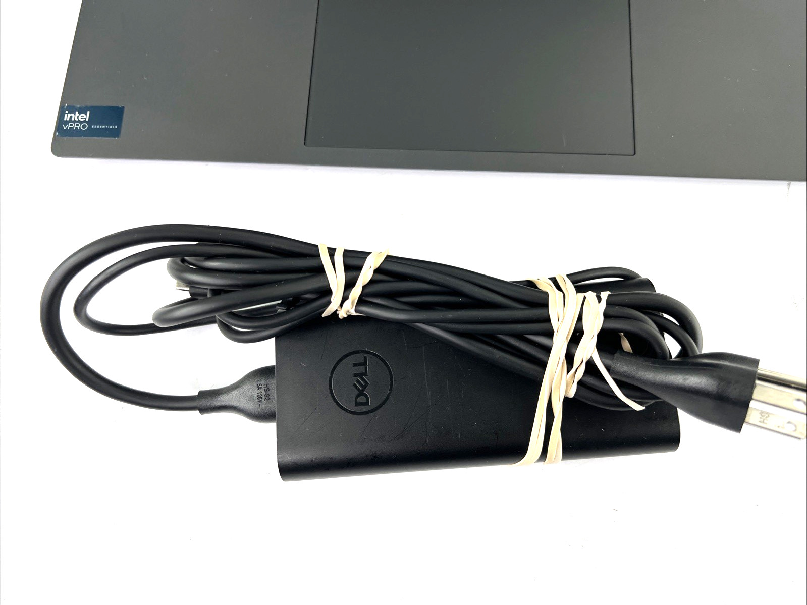 Dell Precision 5690 16″ Core Ultra 7 155H 32GB 1TB SSD RTX 1000 Ada w/AC READ