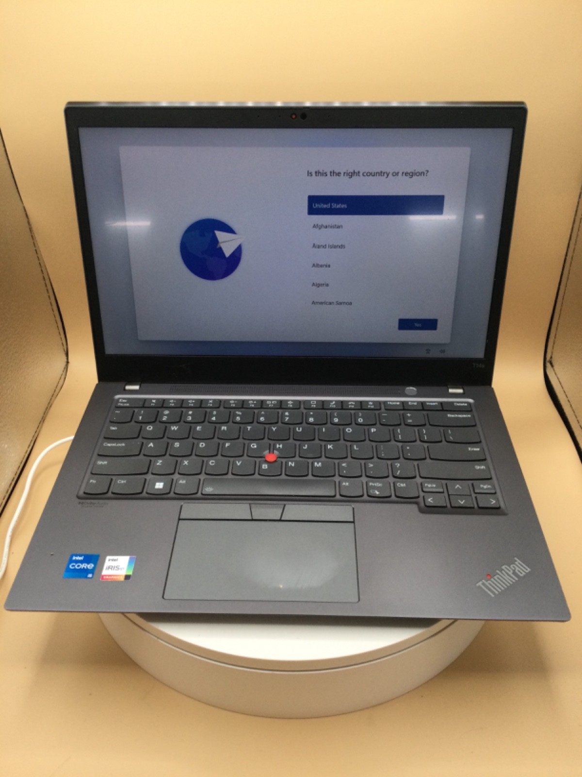 Lenovo ThinkPad T14s G2 14″ Laptop i5-1135G7 16GB RAM 512GB SSD W11P Used READ