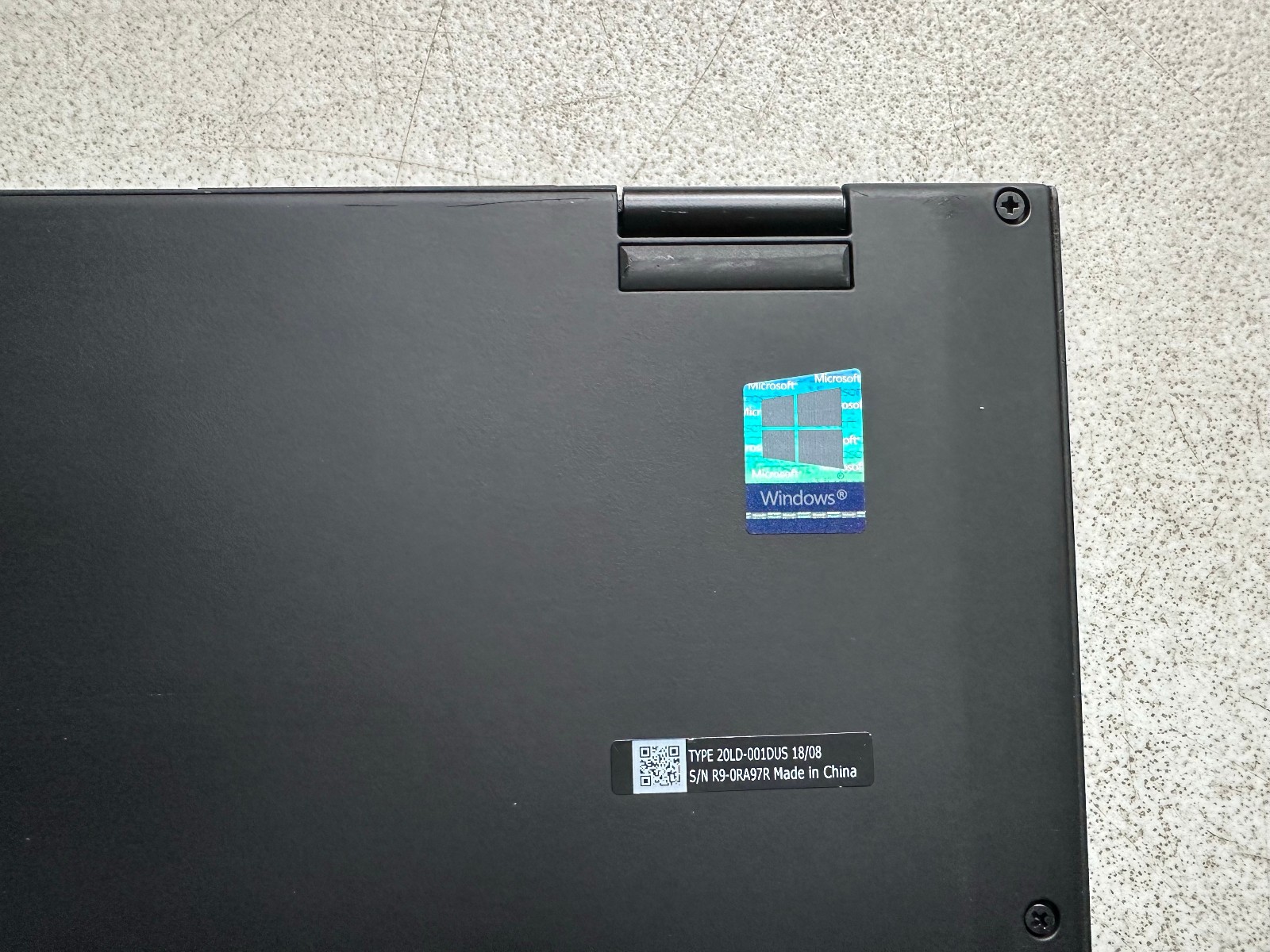 Lenovo ThinkPad X1 Yoga 3rd Gen (i5-8350U, 16GB RAM, Boot to Bio) NO SSD/ADAPTER