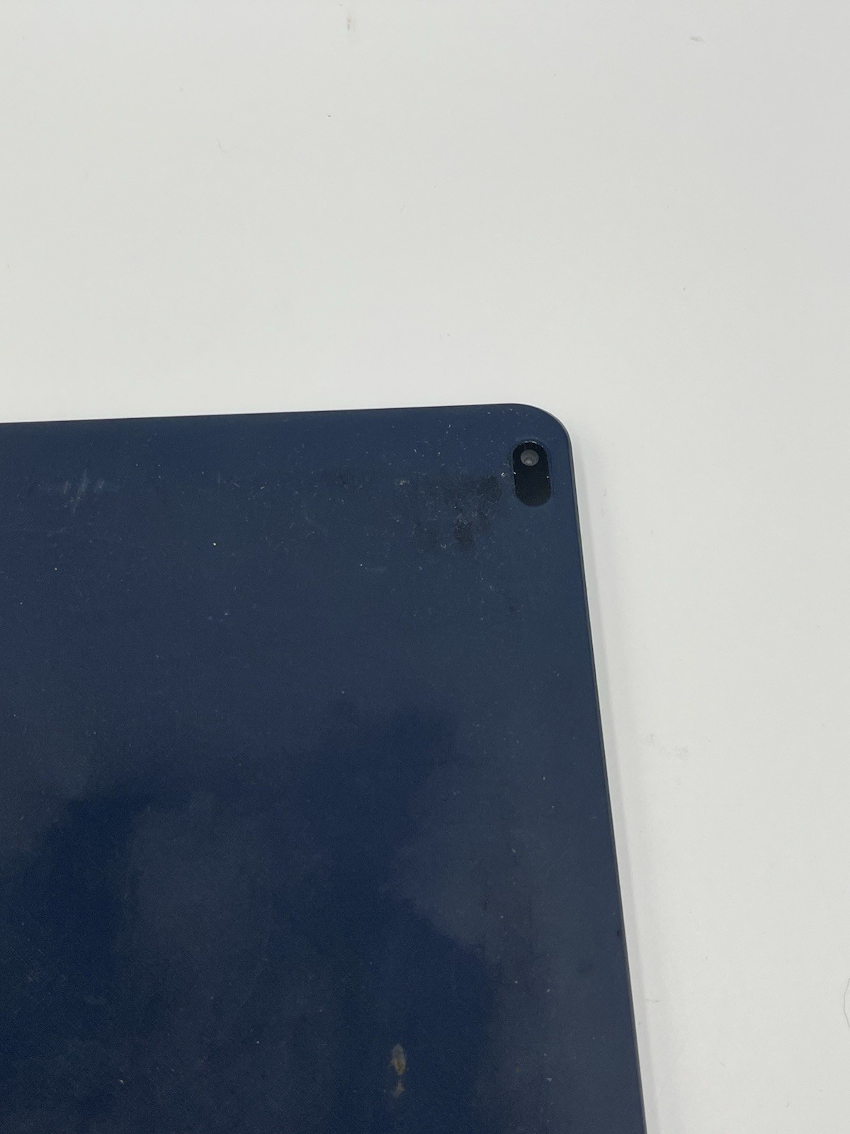 Onn 10.1″ Tablet 32GB of storage, 2GB of RAM, and a 1280 x 800 res Display Blue