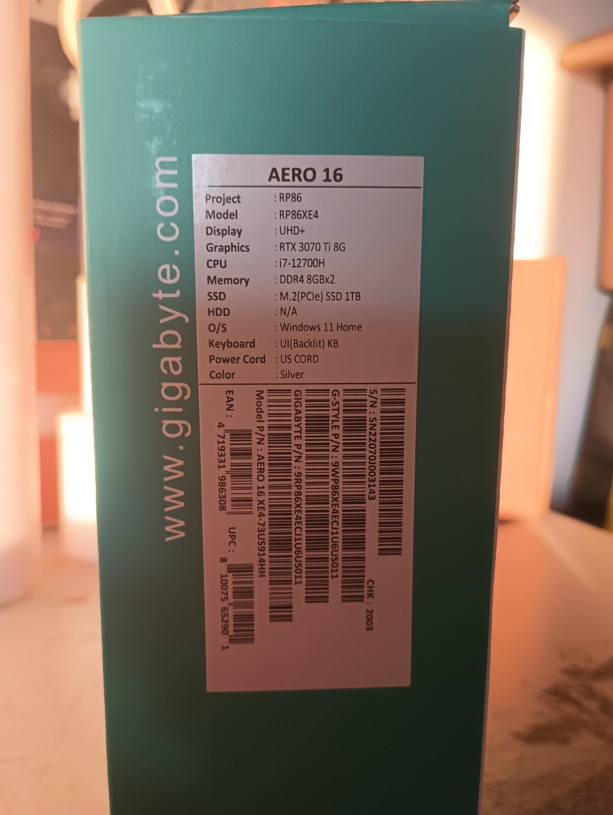 GIGABYTE AERO 16 OLED 16″ (1TB SSD, Intel Core i7 13th Gen., 5.00 GHz, 16GB)…
