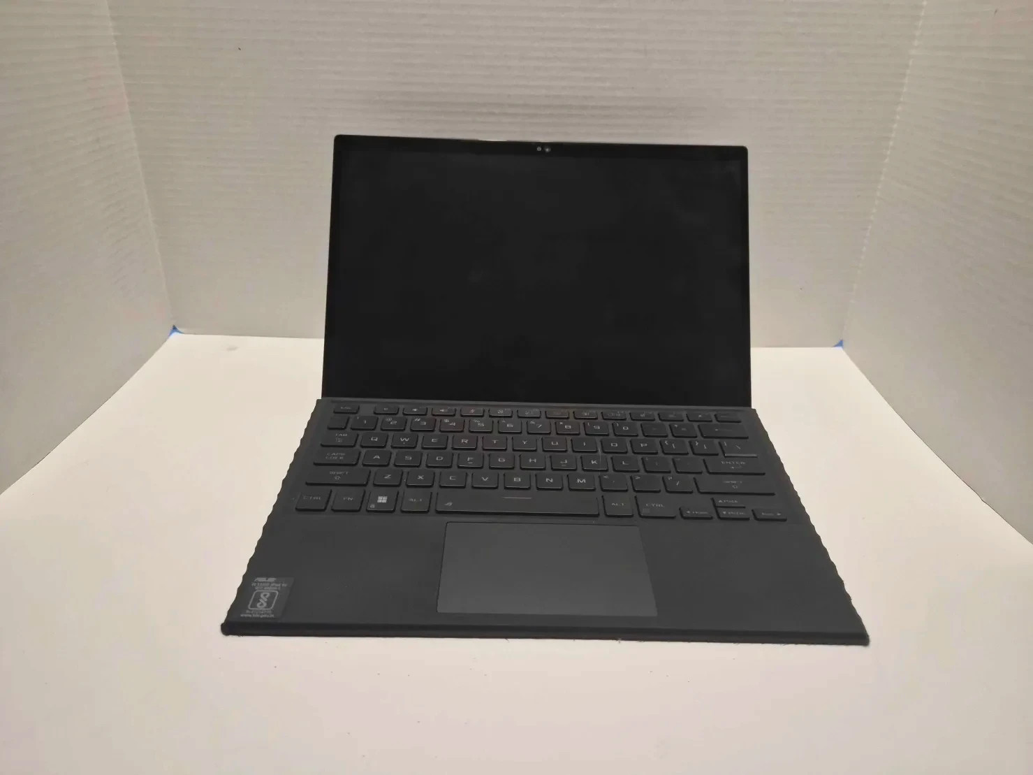 Asus ROG Flow Z13 GZ301 13.4 QHD+TOUCH 2.6 GHz i9-13900H 16GB 1TBSSD WITH STYLUS
