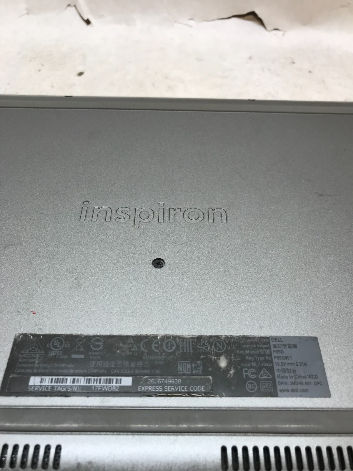 Dell Inspiron 13-5368 13″ Intel i5-6200U 4GB RAM NO HDD/OS Cracked For Parts -DW