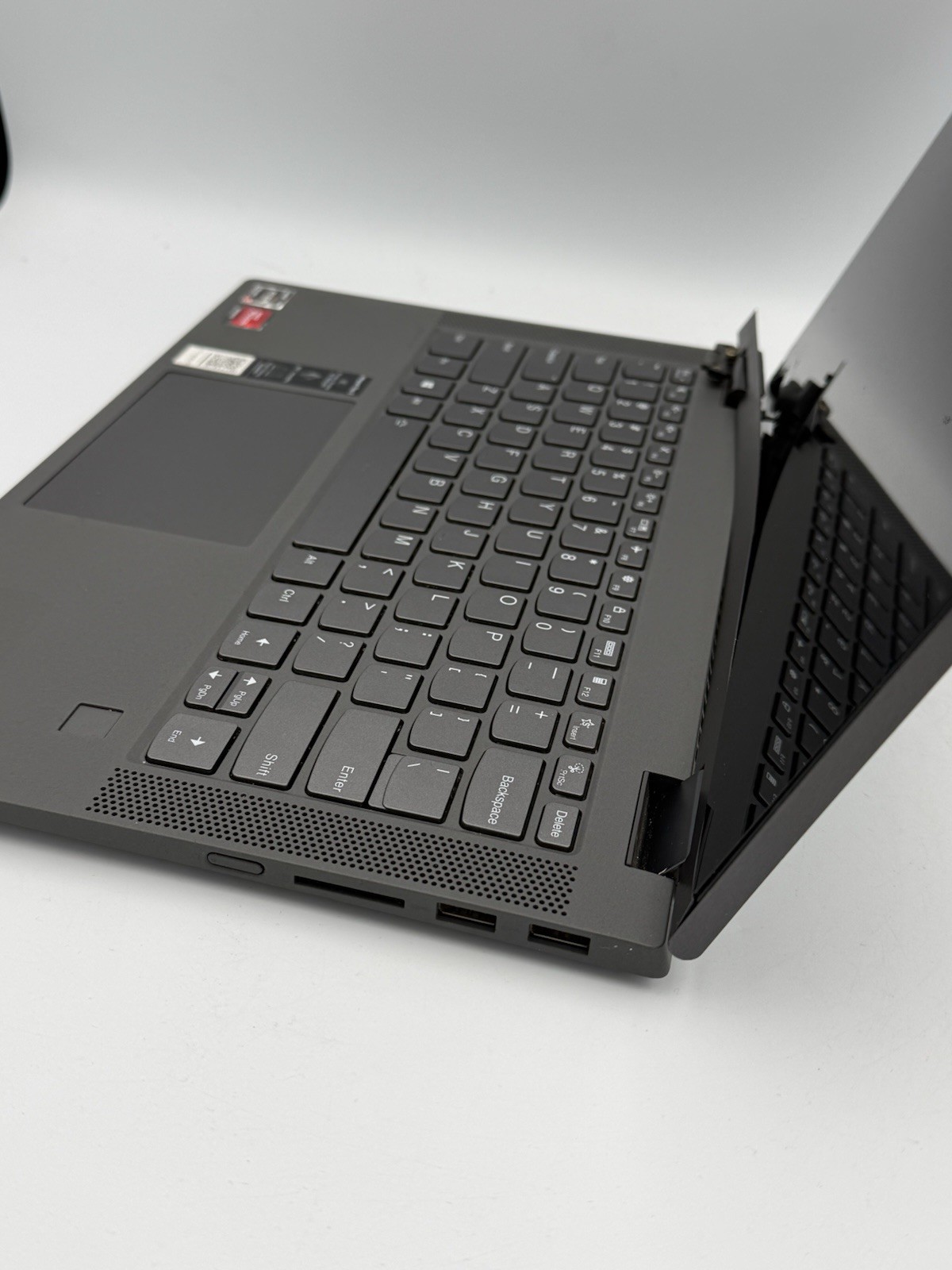 Lenovo IdeaPad Flex 5 14” – Ryzen 5 5500U/16GB RAM/512GB SSD (HINGE ISSUE) 45C