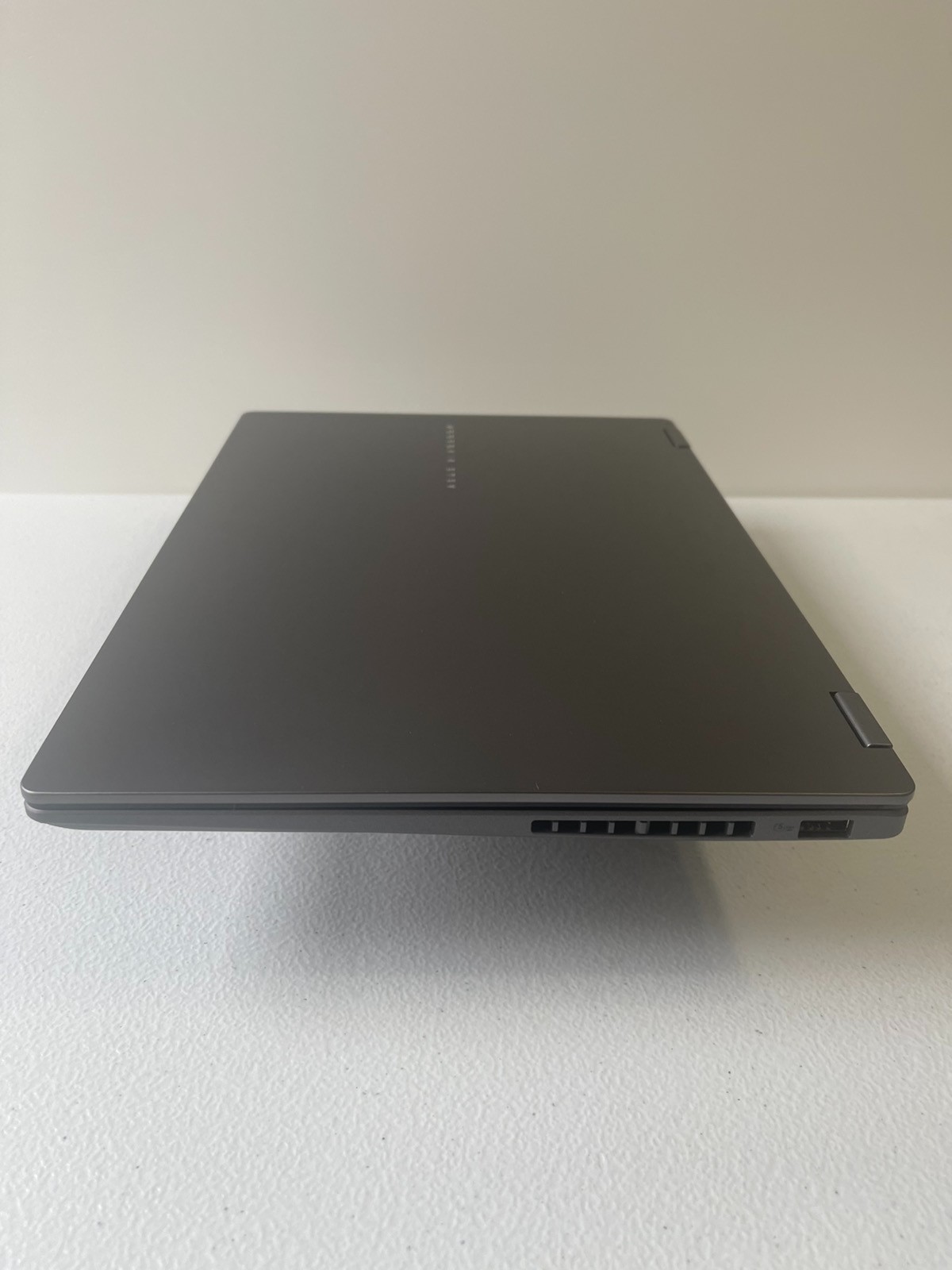 ASUS Vivobook Flip 14 2-in-1 OLED Touch Intel Ultra 7 256V 16GB RAM 1TB SSD