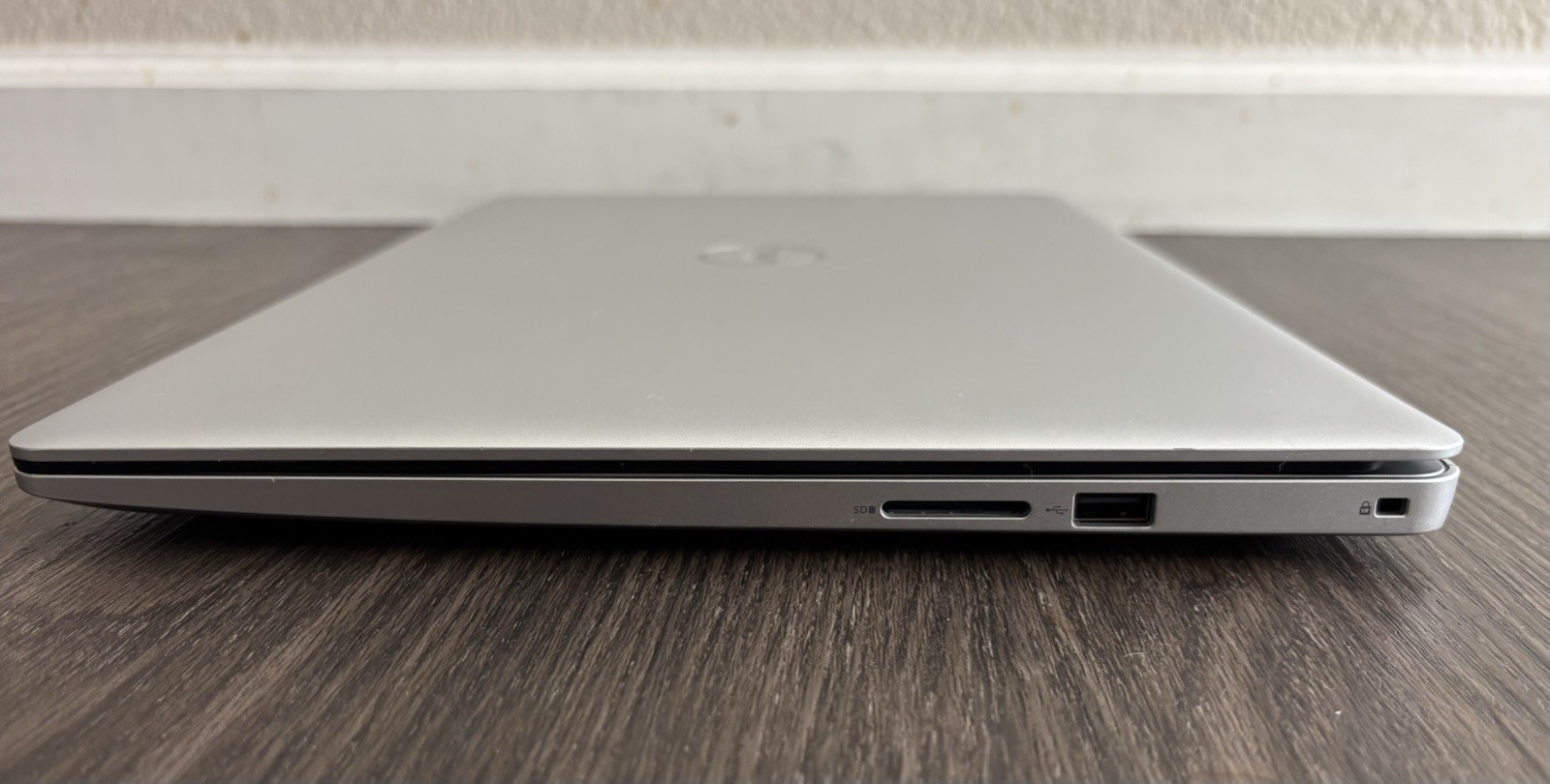 Dell Inspiron 5570 Core i3-8130U, 4GB RAM, 15.6″ Laptop for Parts/Repair