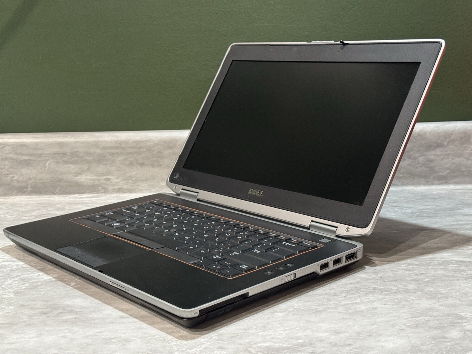 Dell Latitude E6420 Retro Gaming Laptop Nvidia GPU Intel i5 4gb RAM 250gb HDD XP