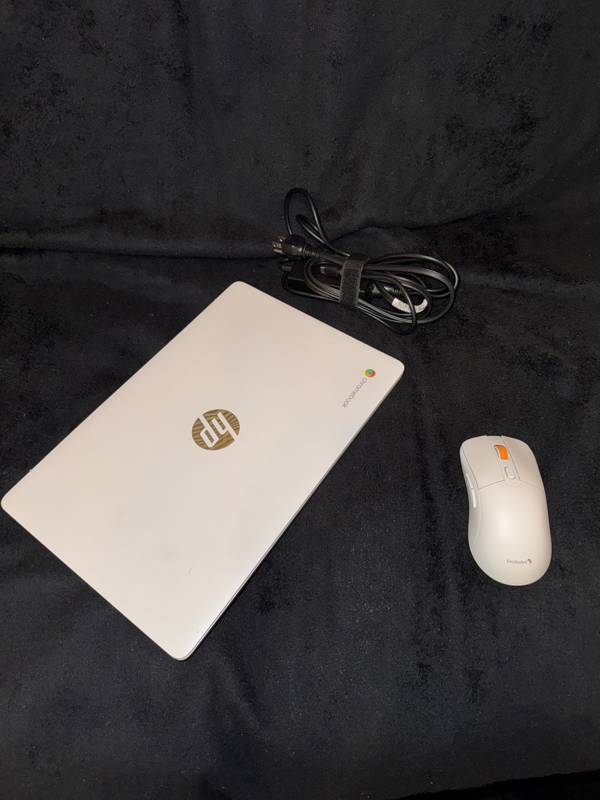 HP 14a-na0122od 14″ Intel Pentium Silver N5030 4GB RAM 64GB eMMC Chrome OS WH