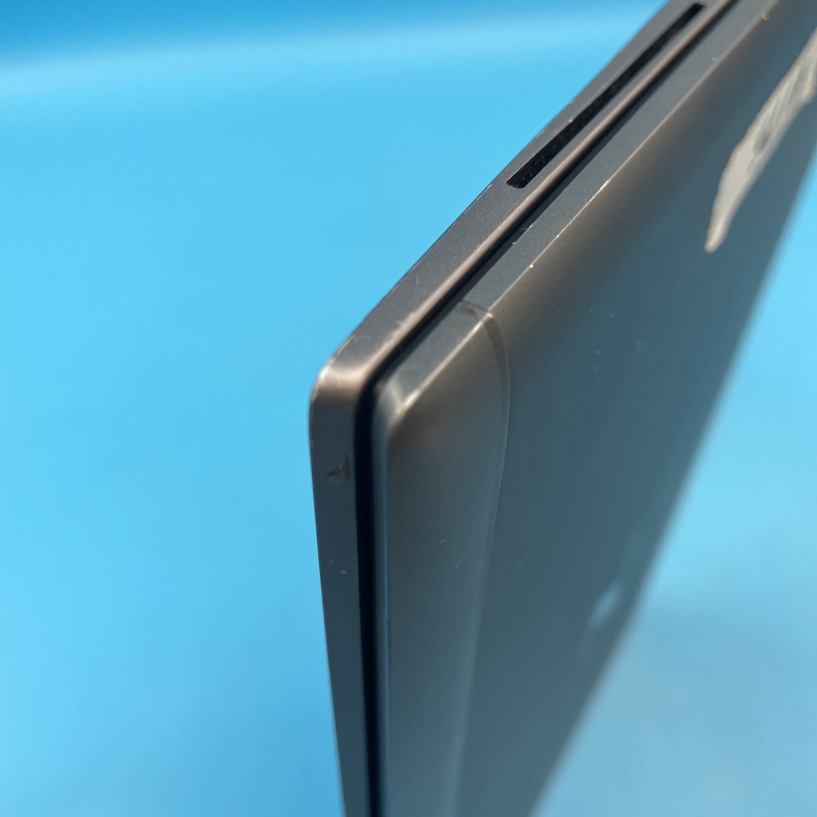 HP ZBook Firefly G8 | i7-1185G7 | 16GB RAM | 512GB SSD | WIN 11 PRO | 72% BATT