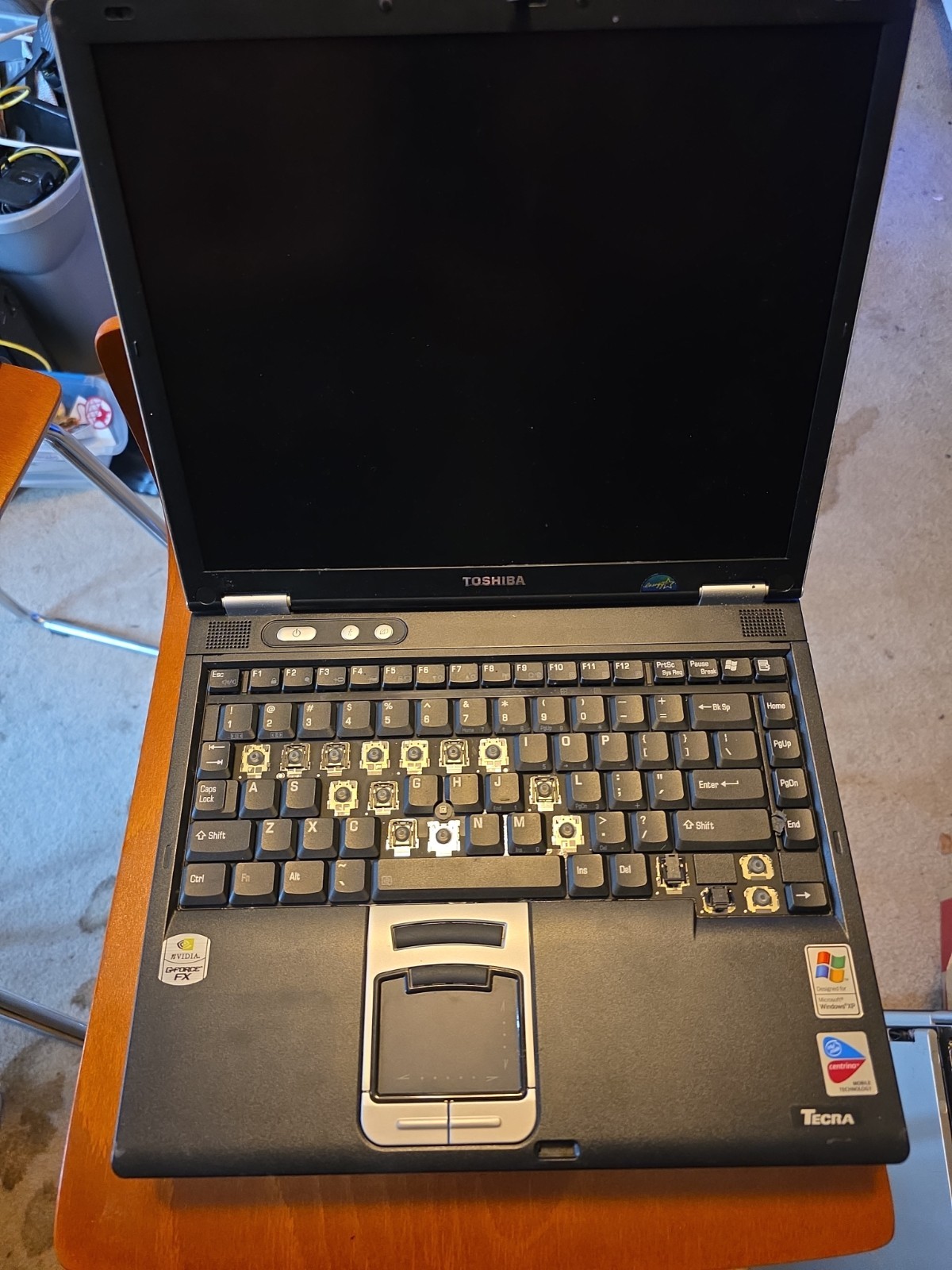 Vintage Toshiba Tecra M2 PTM20U Laptop – For Parts – *READ Set Of 4