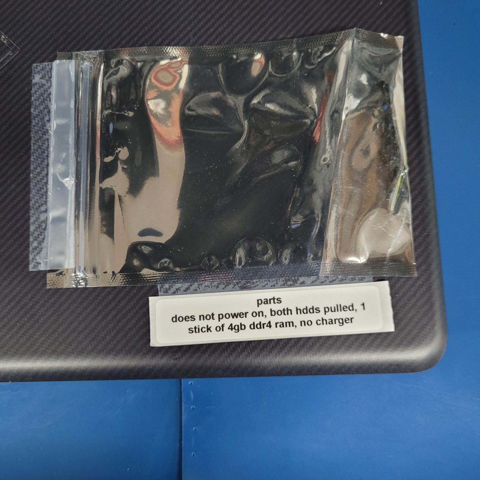 OMEN 17-w53dx Laptop — DOES NOT POWER ON — NO HDDS — 4 GB RAM FOR PARTS
