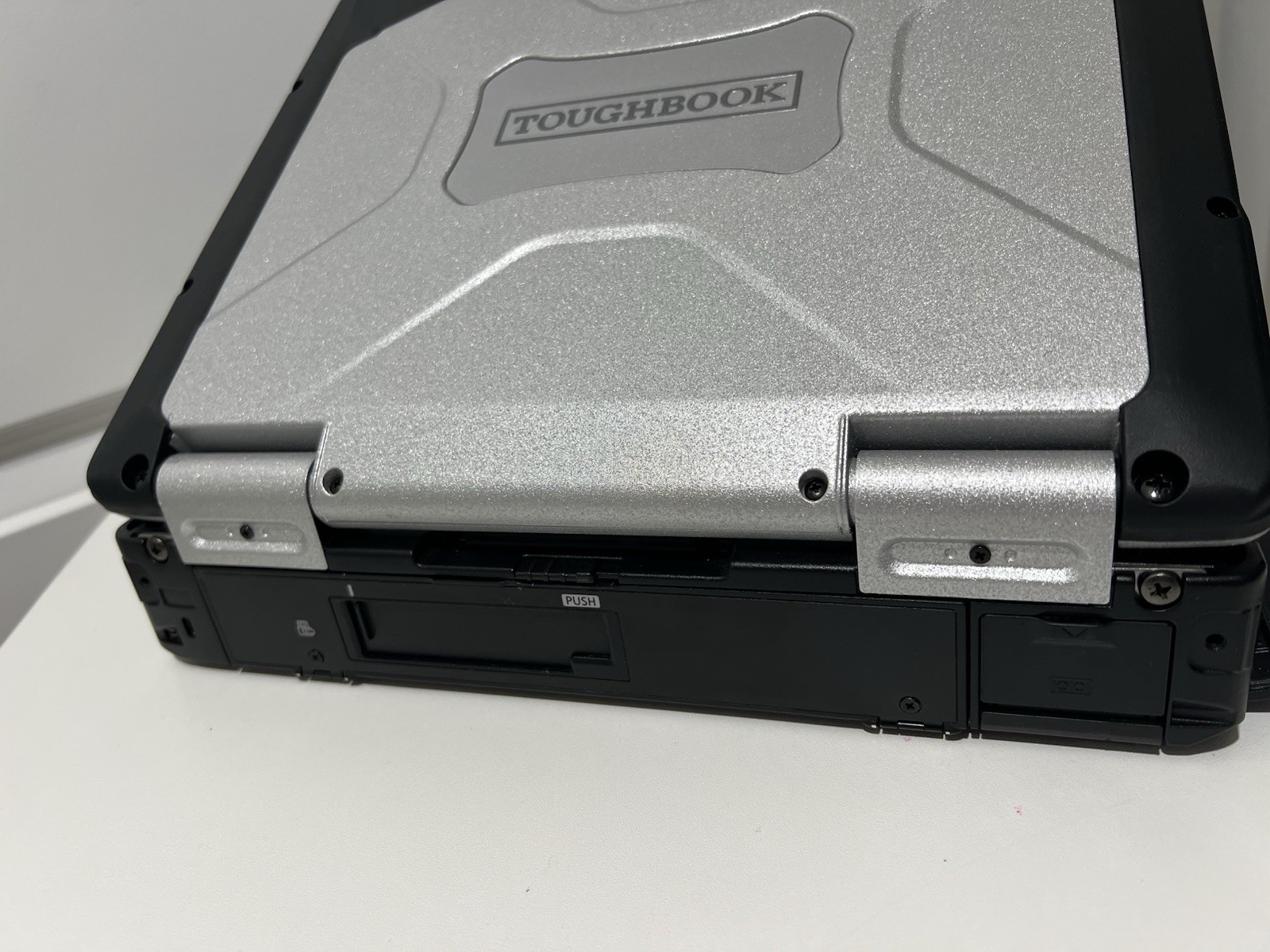 Panasonic Toughbook CF31 MK3 Touch Corei5 2.60GHZ 16GB RAM 500GB SSD Win 11 PRO