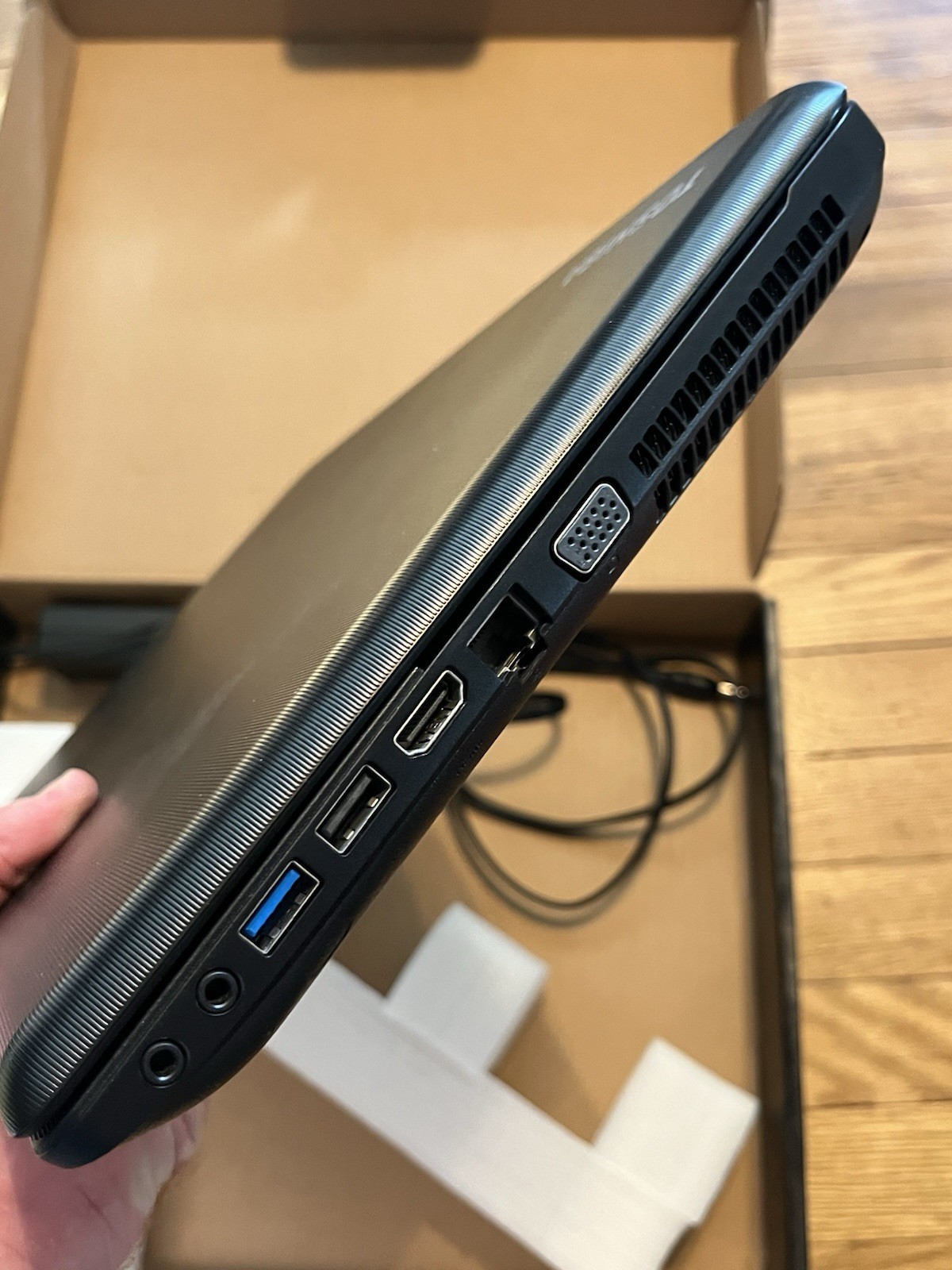 Toshiba Satellite C655D-S5200 15.6″ AMD C-50 1.00 GHz 6GB RAM 500GB HDD