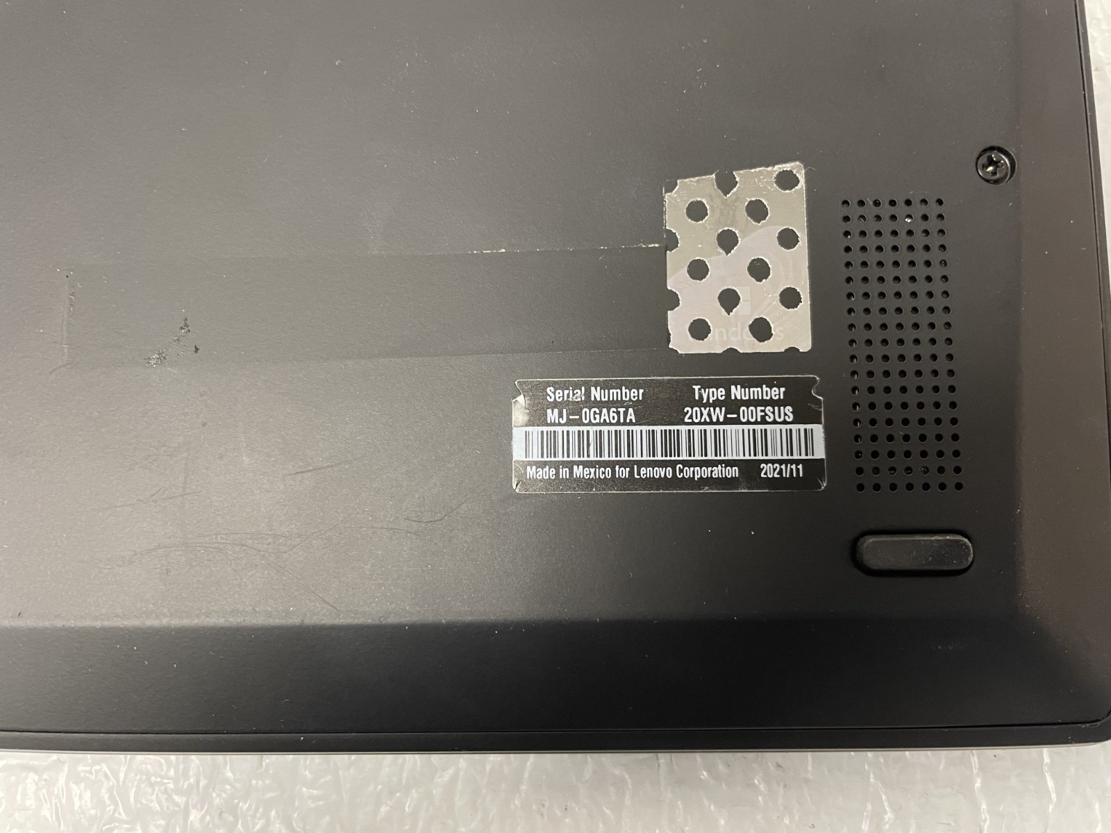 Lenovo ThinkPad X1 Carbon 9th Gen Intel i7-1165G7 @2.80GHz 16GB RAM 1TB SSD READ