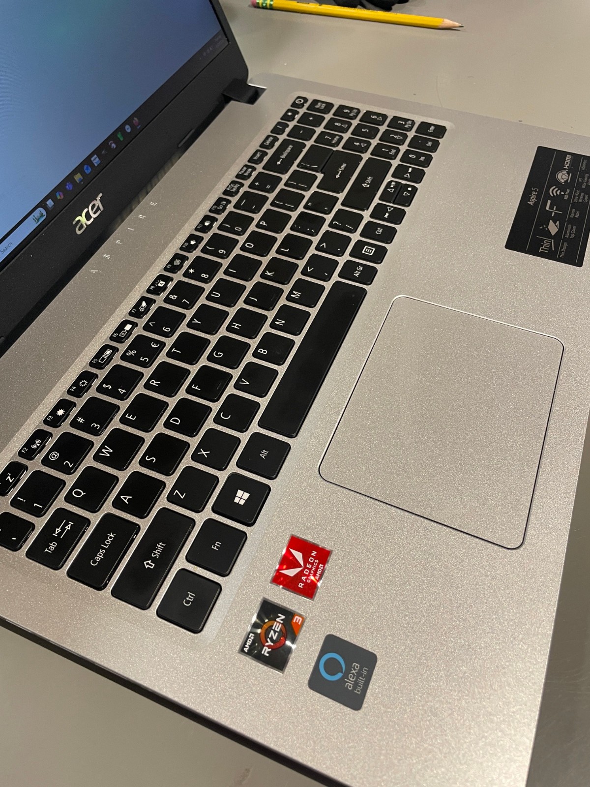 Acer Aspire 5 (Ryzen 3 3200U, 4GB RAM, 128GB SSD)
