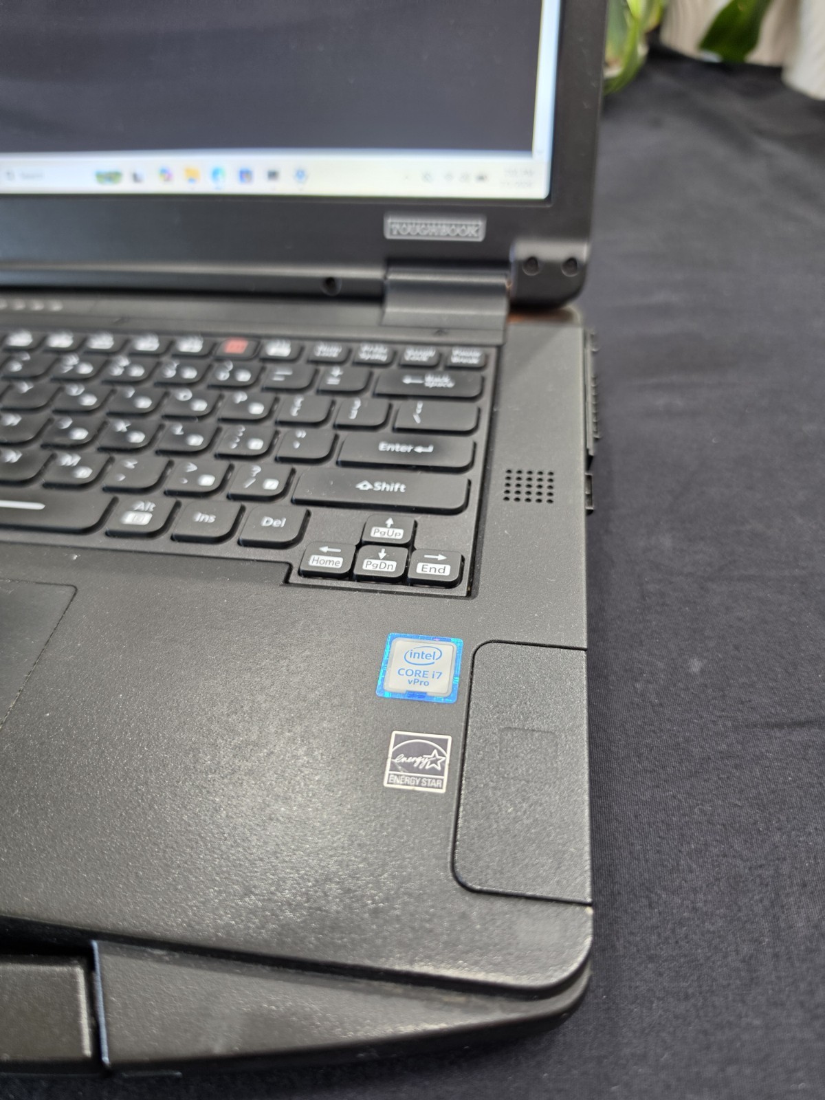 Panasonic FZ-55 Toughbook i7 32GB 1TB AMD GPU WX4150 4G LTE (Low Hours)