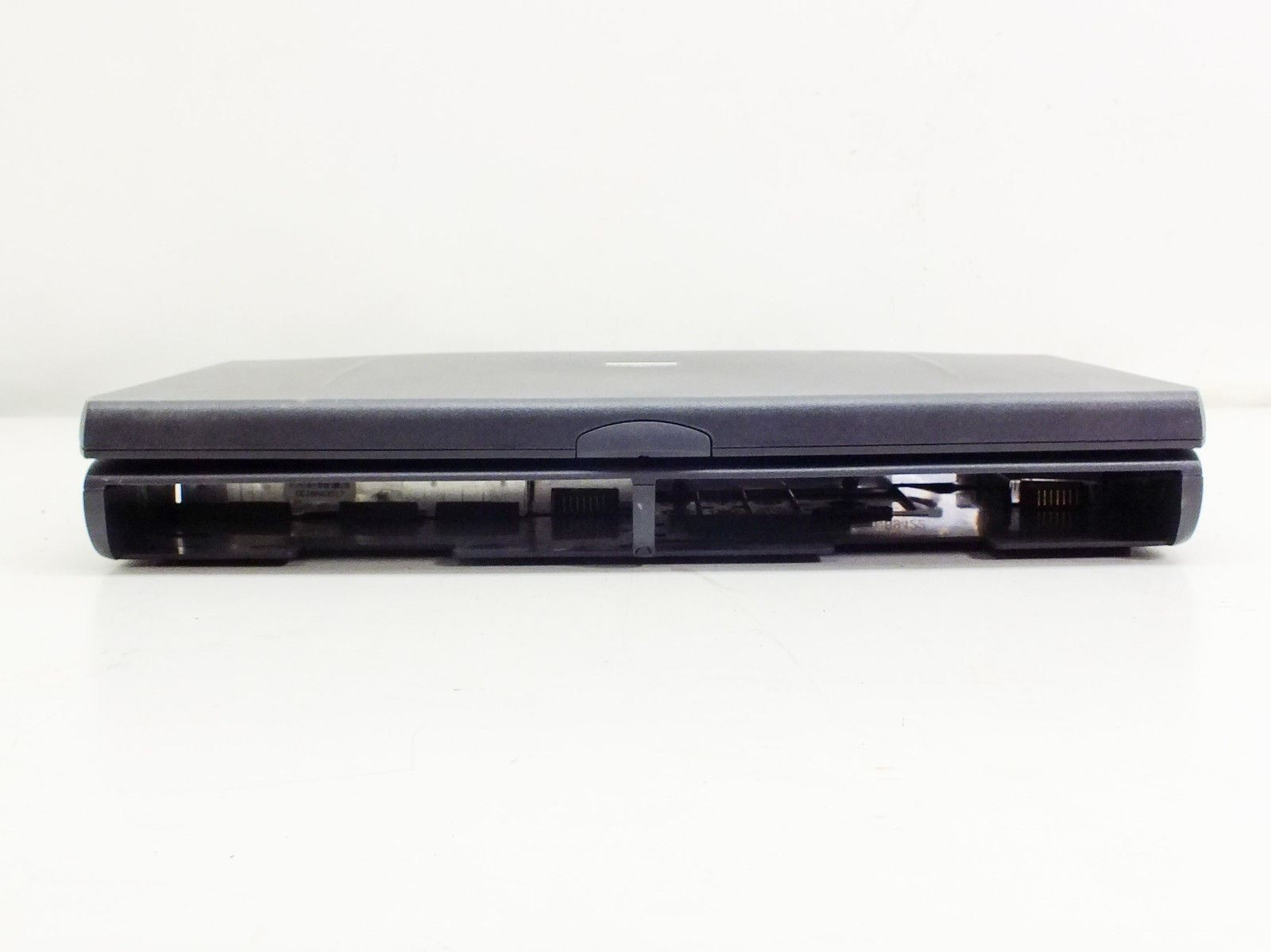 Dell 9321C PII 300MHz Laptop – Latitude CPi D266XT – Missing Parts + Damage