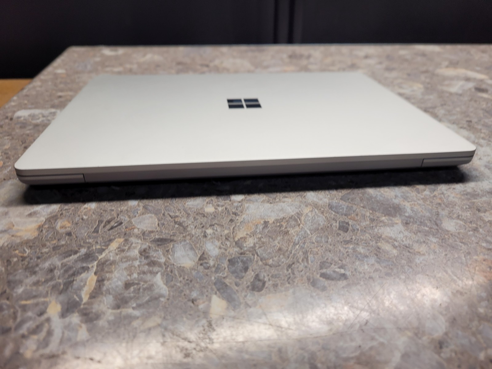 Microsoft Surface Laptop Go 1943 i5 1035G1 1.0GHZ 12.4″ 8GB 128GB Win 11 Mouse