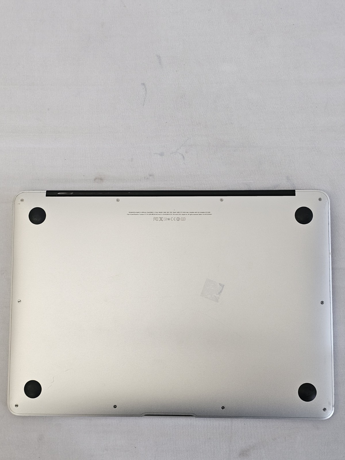Apple MacBook Air A1466 Laptop – i5-3427U – 4GB RA – 128GB SSD – BAD BATT – READ