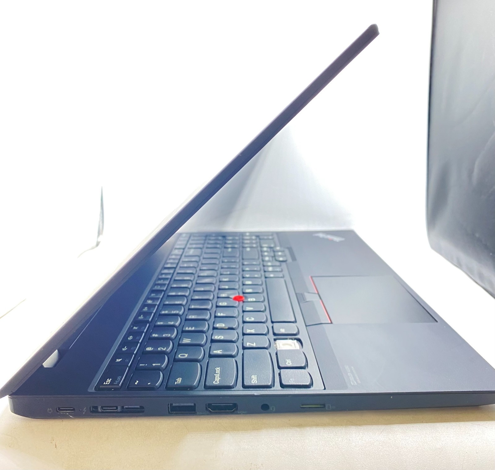 Lenovo ThinkPad T15 15.6″ Laptop Intel Core i7-10510U 1.80GHz 16GB RAM 256GB