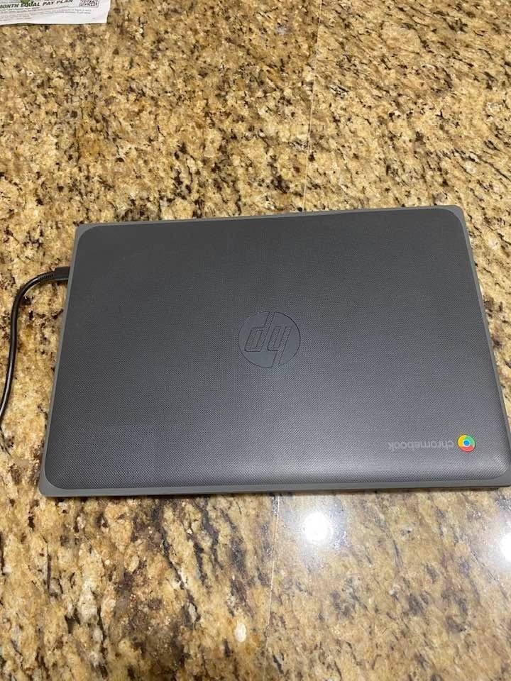HP Chromebook 11 G8 EE 11.6″ 32GB N4020 ChromeOS, Gray Tested Works 100%
