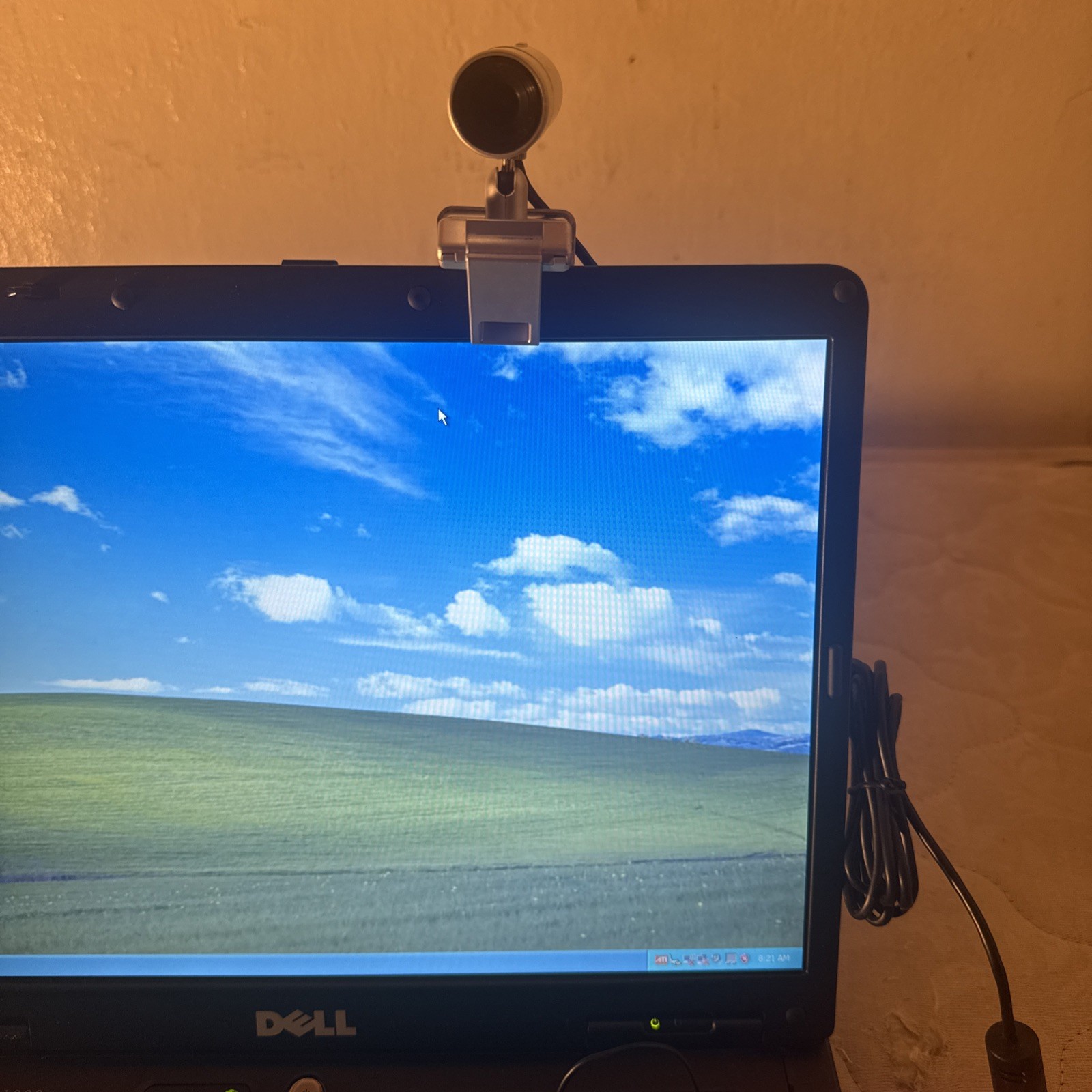 Retro Gaming Laptop Dell Vostro 1000 AMD 1.9GHz 2GB 80GB ATI Radeon Windows XP