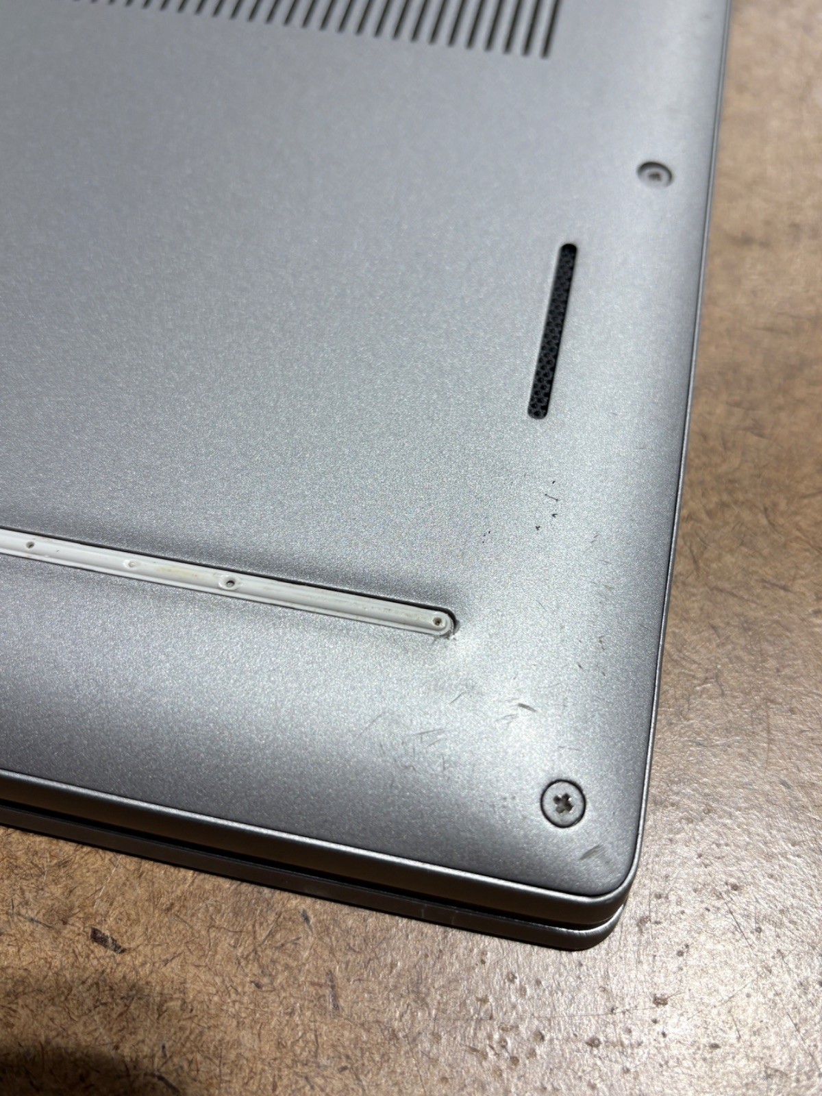 Dell Latitude 7410 14″ FHD i5-10310U 16GB RAM 256GB SSD No Charger/OS