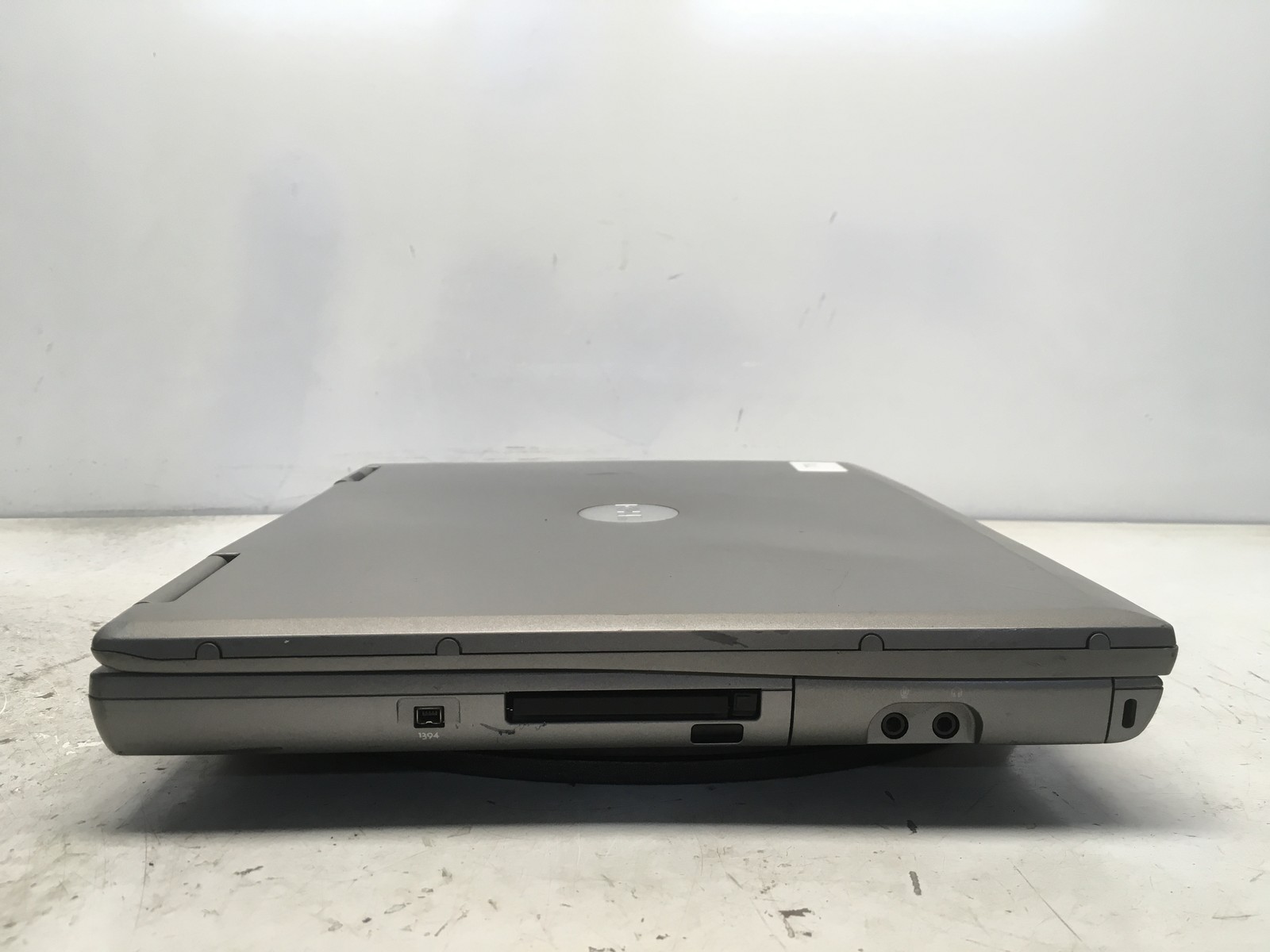 Dell Latitude D505 Intel Pentium M 1.5GHz 256 MB NO HDD No Batt