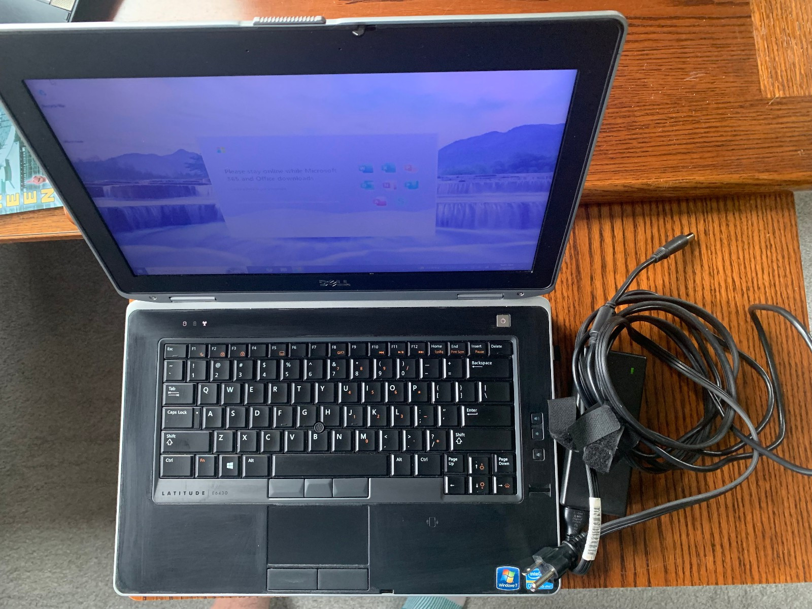 Dell Latitude E6430 14 Inch (149GB , Core I5-3320m, 2.6 GHz, 4GB) Laptop
